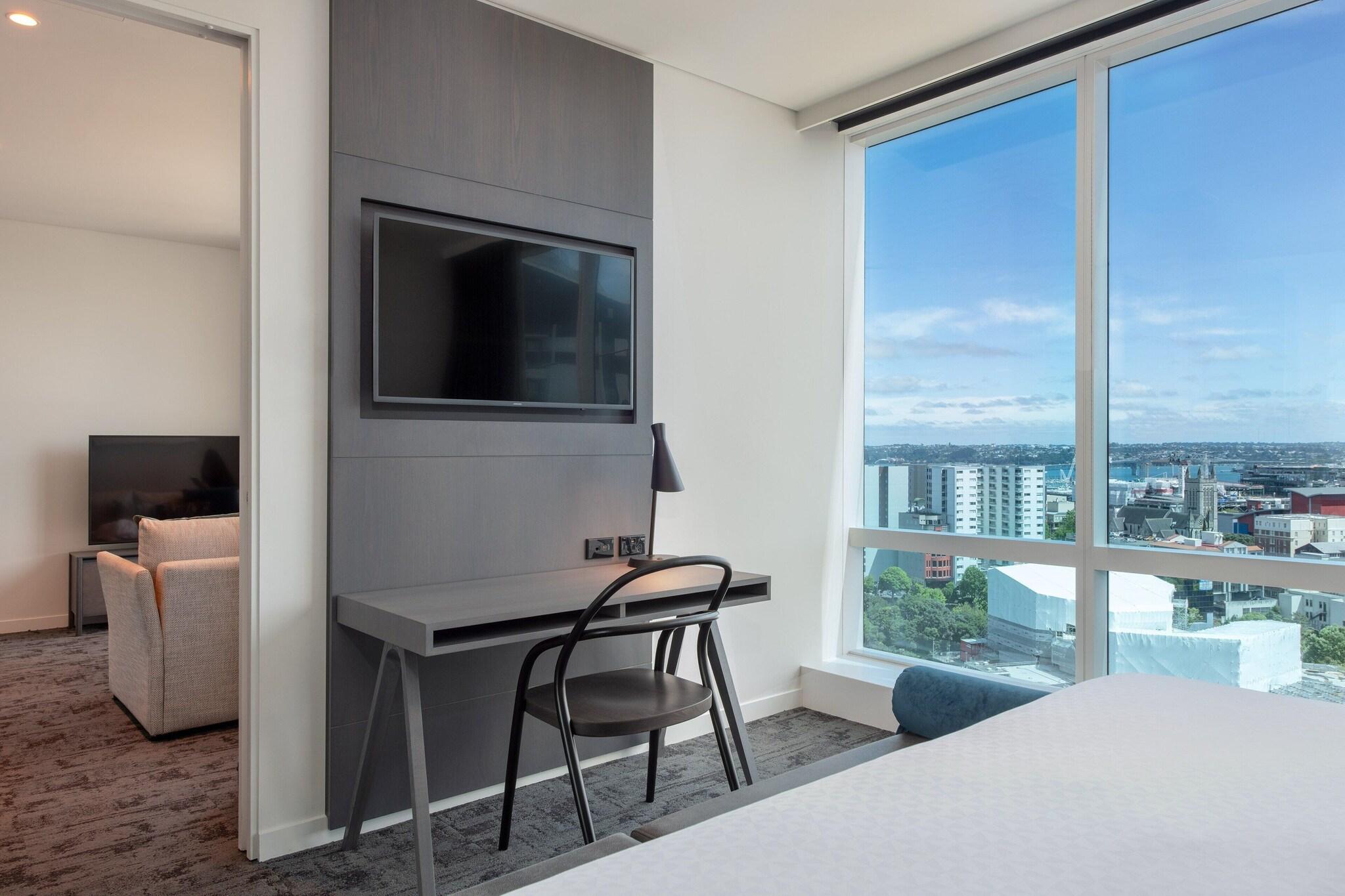 Suite with Views