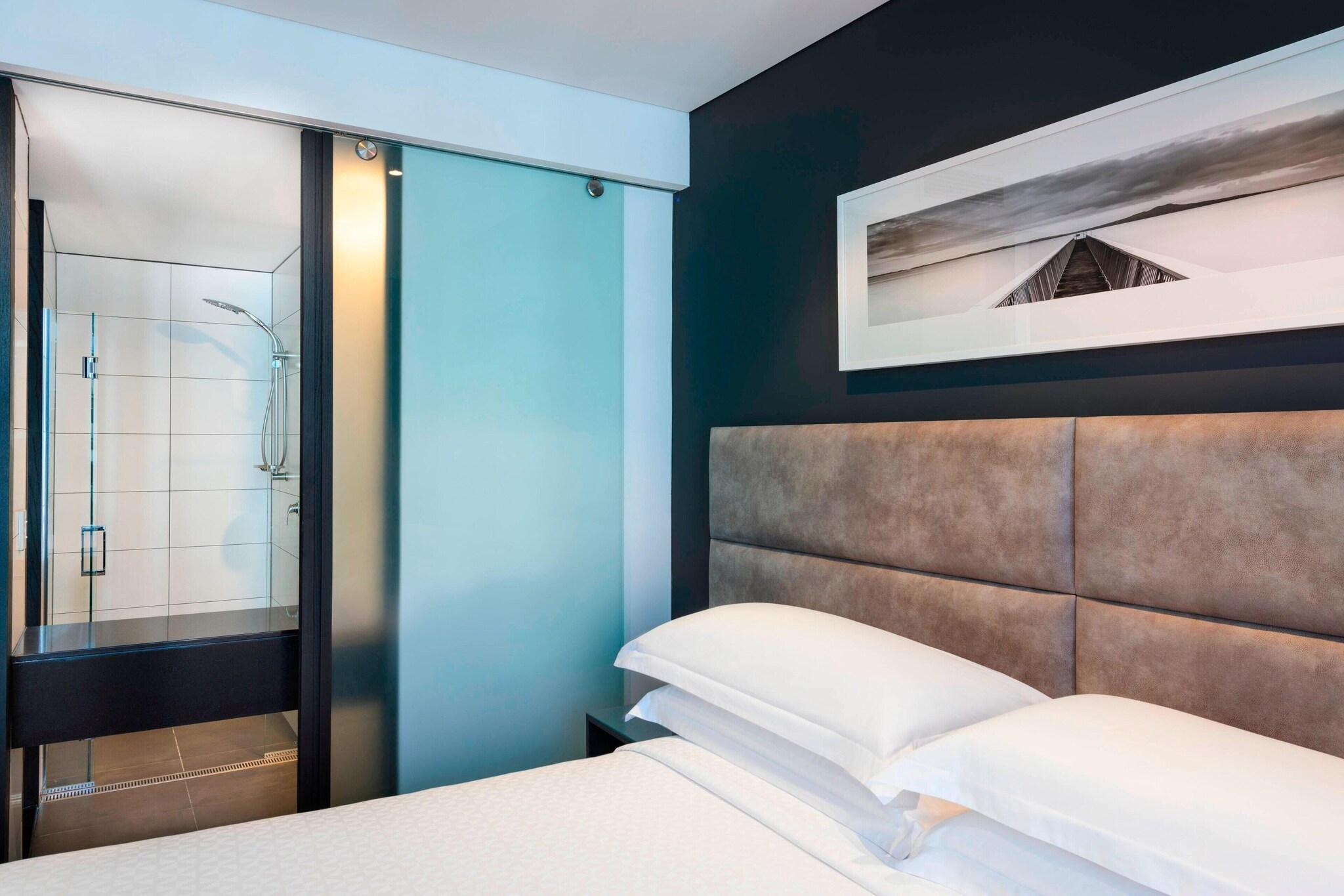 Double Superior Queen Bed