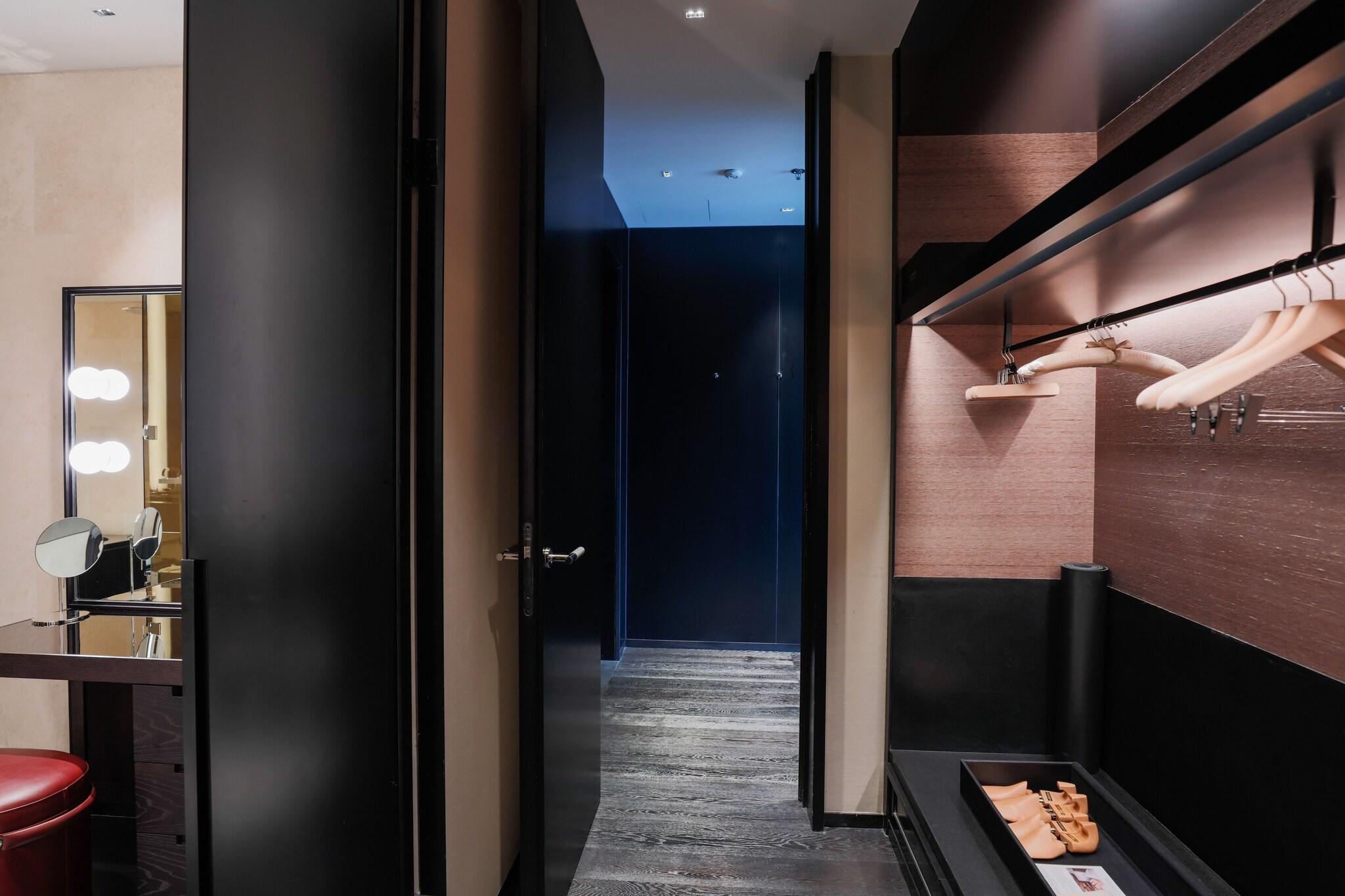 Double Premium City View