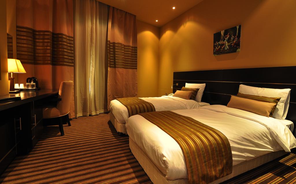 Double or Twin Standard