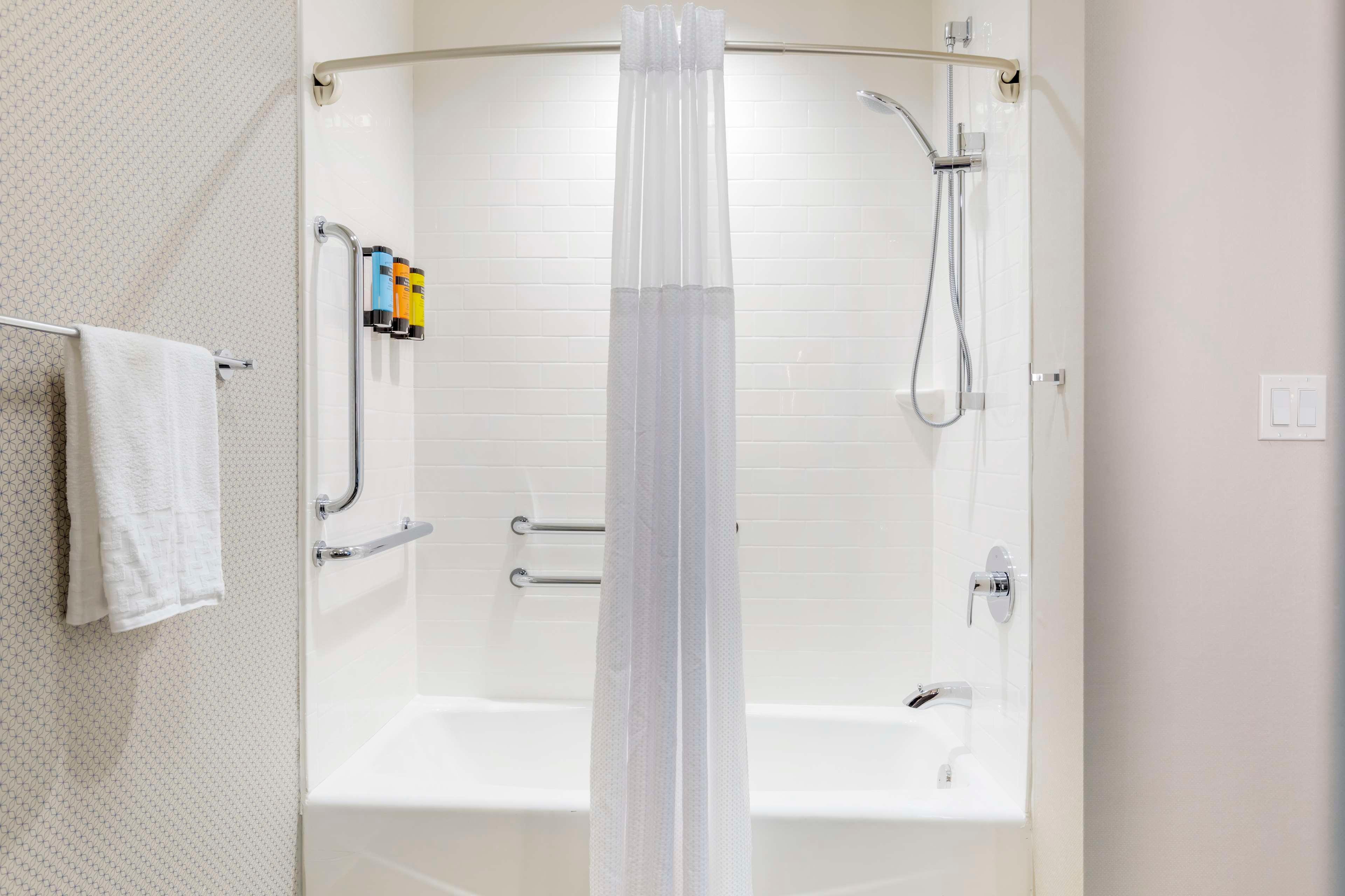 Double King Bed Non Smoking