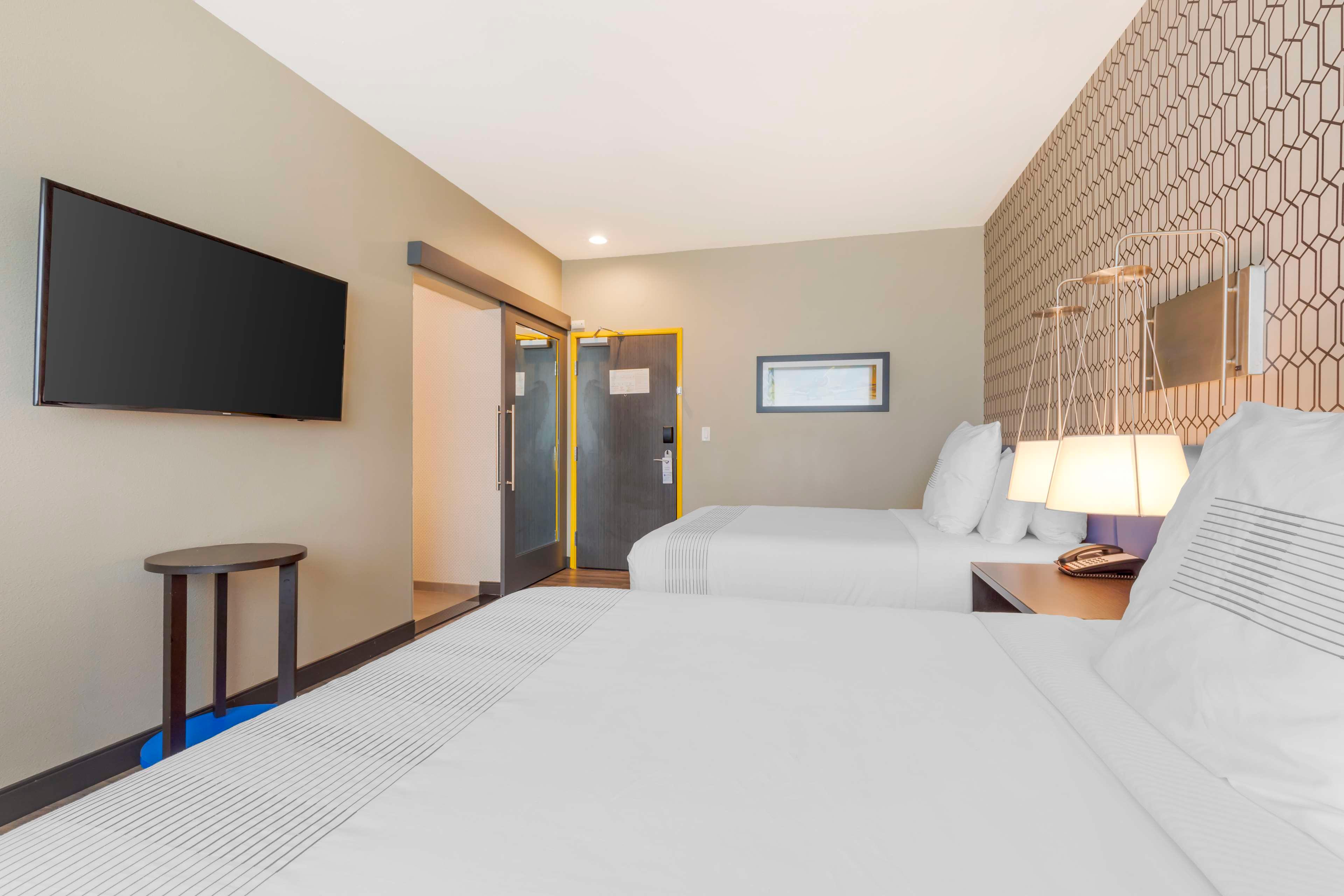 Room Two Queen Beds Non Smoking