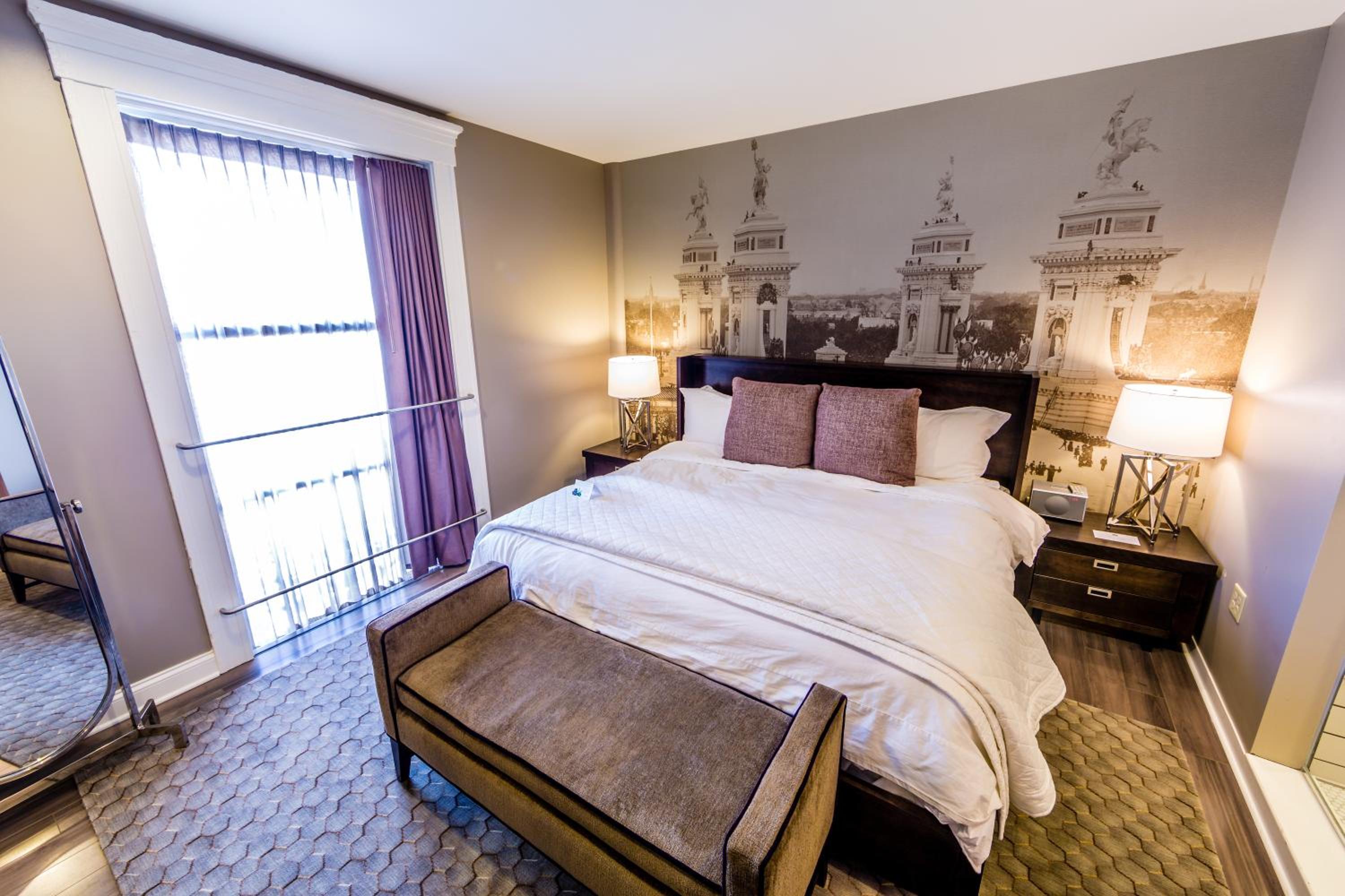 Junior Suite King Size Bed