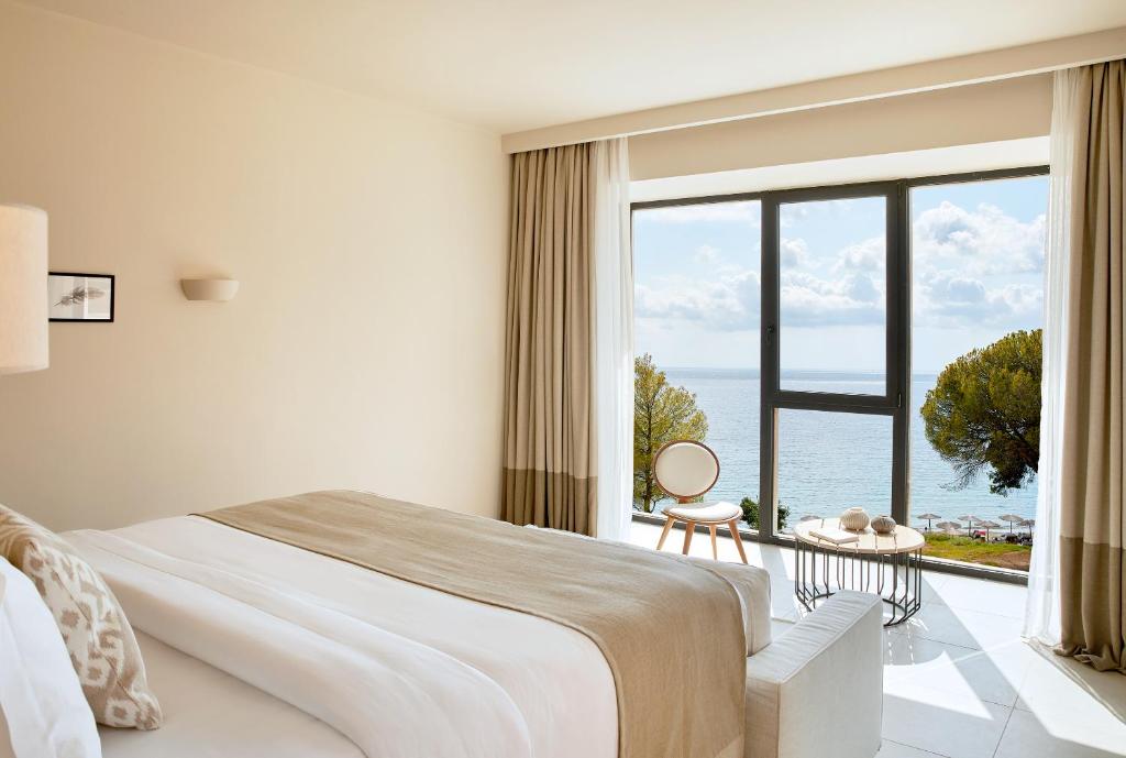 Junior Suite with Private Pool