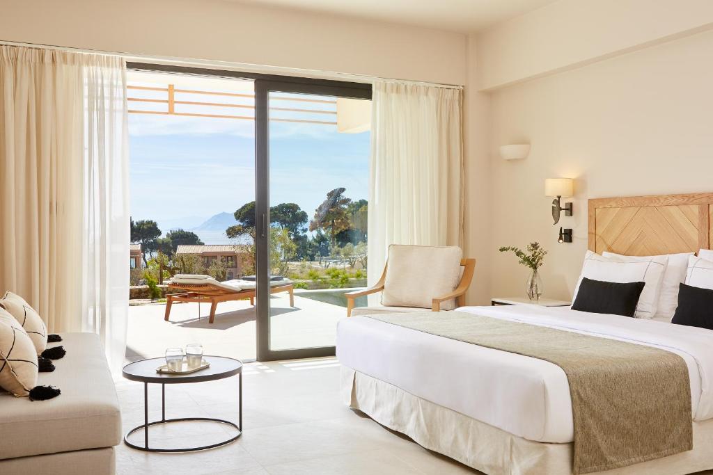 Junior Suite with Private Pool