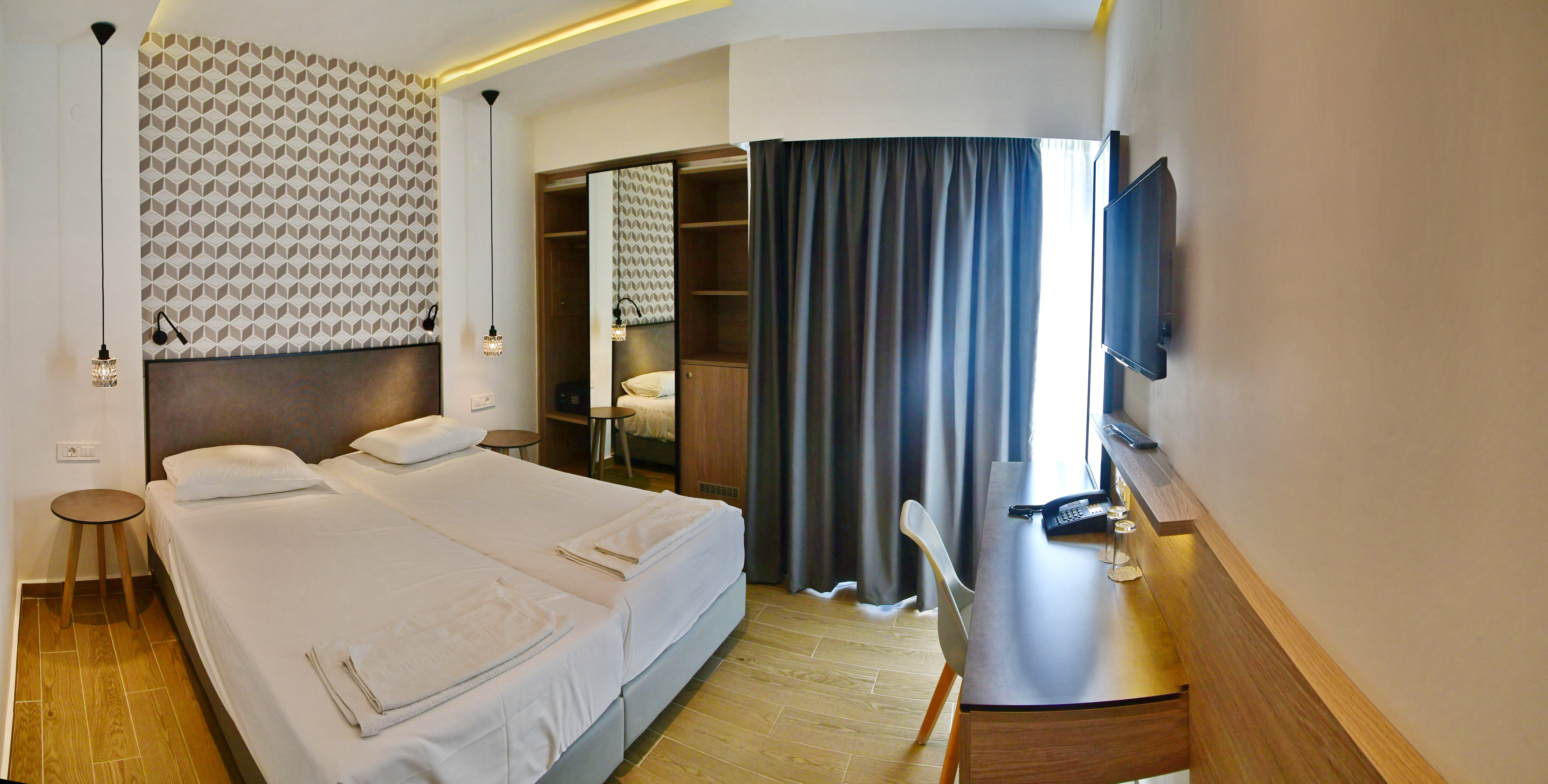 Double or Twin Superior