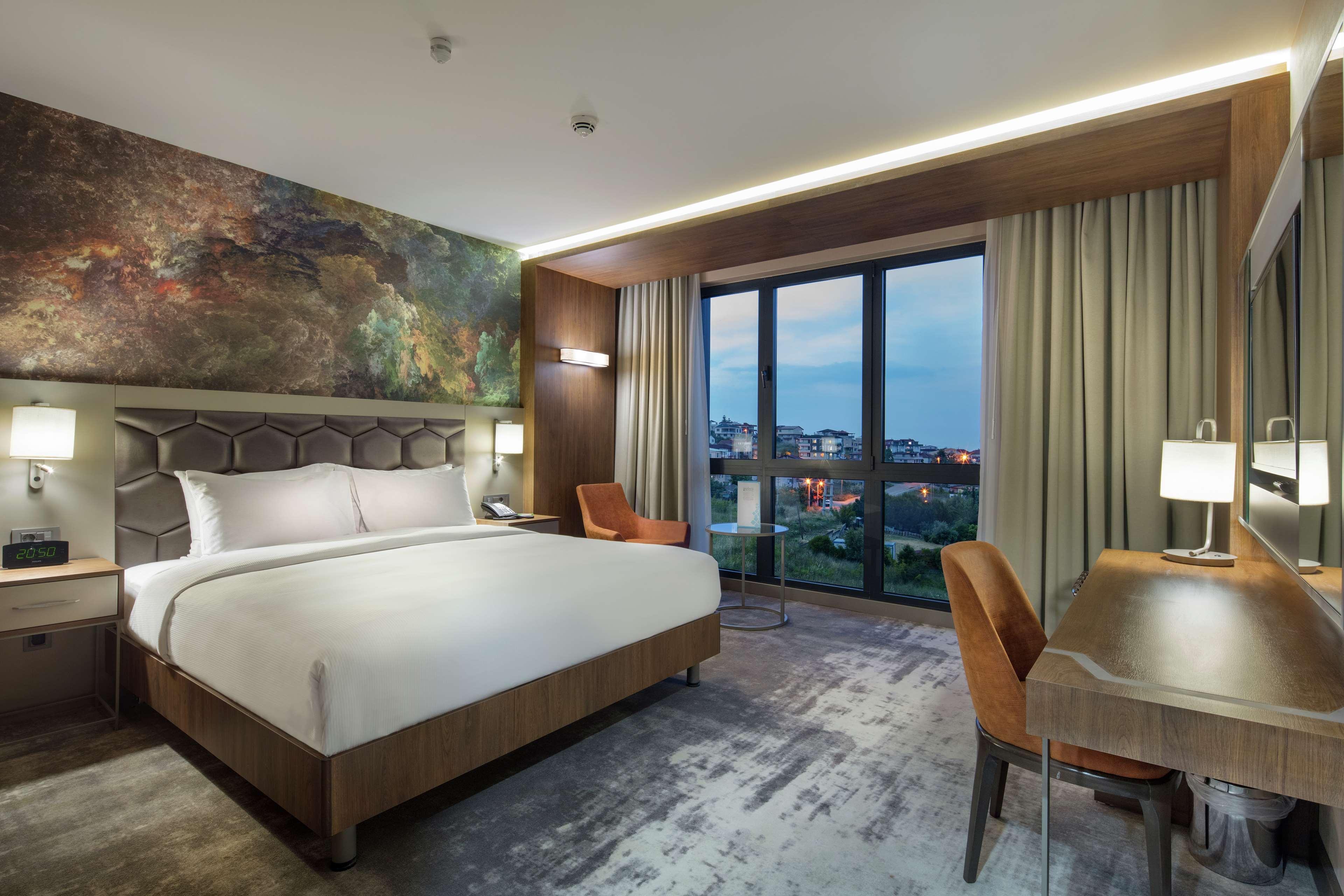 Double Queen Size Bed