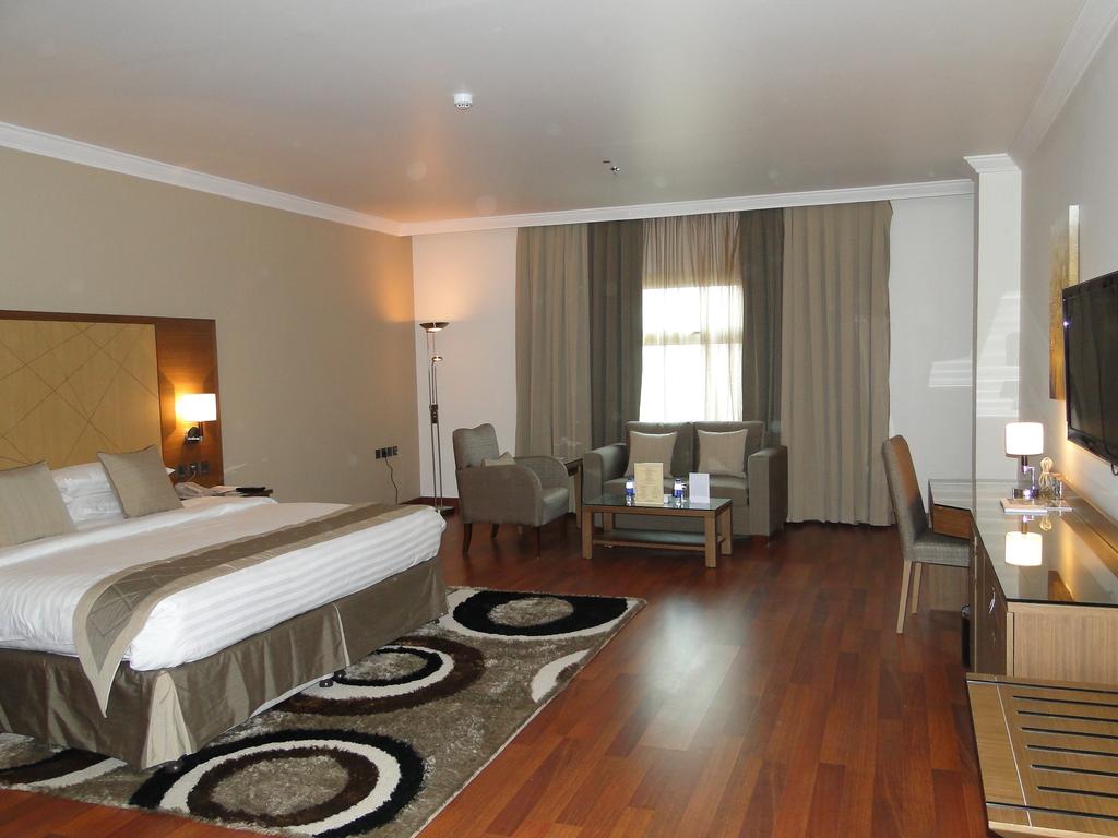 Junior Suite King Size Bed