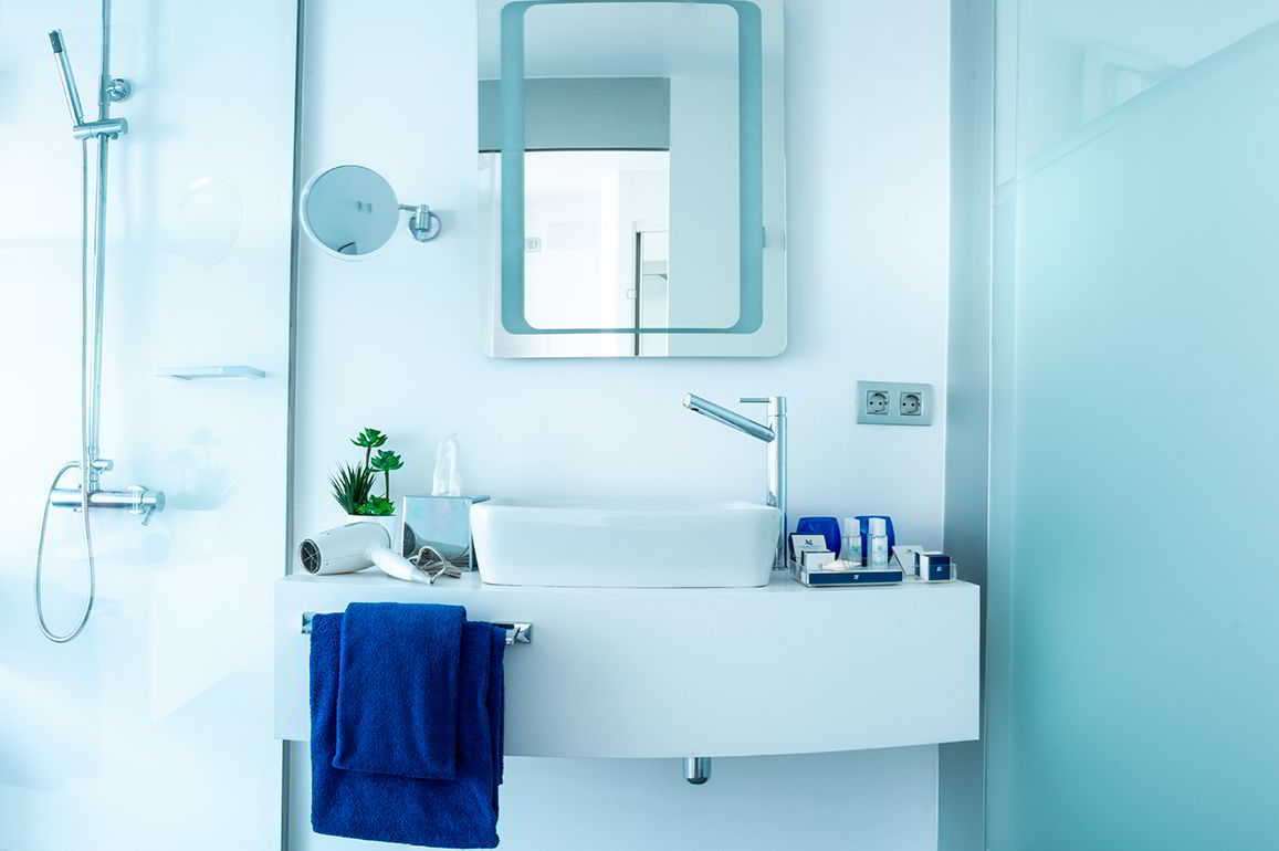 Double Deluxe Sea View with Balcony