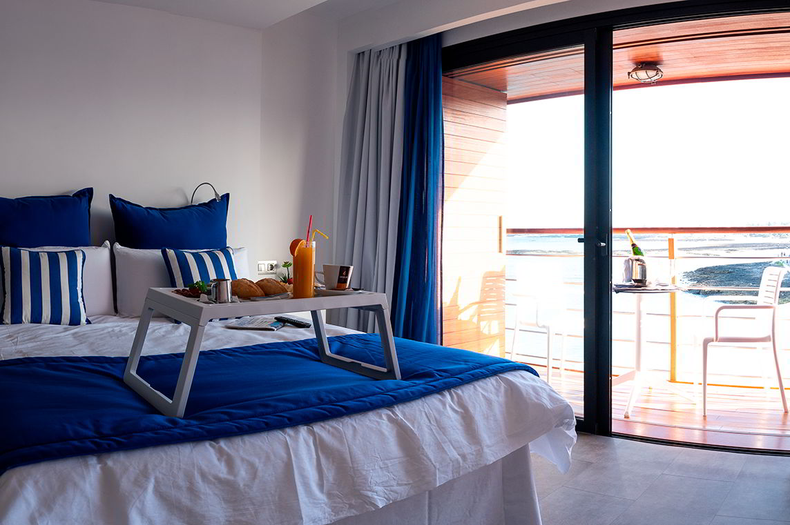 Double Deluxe Sea View with Balcony