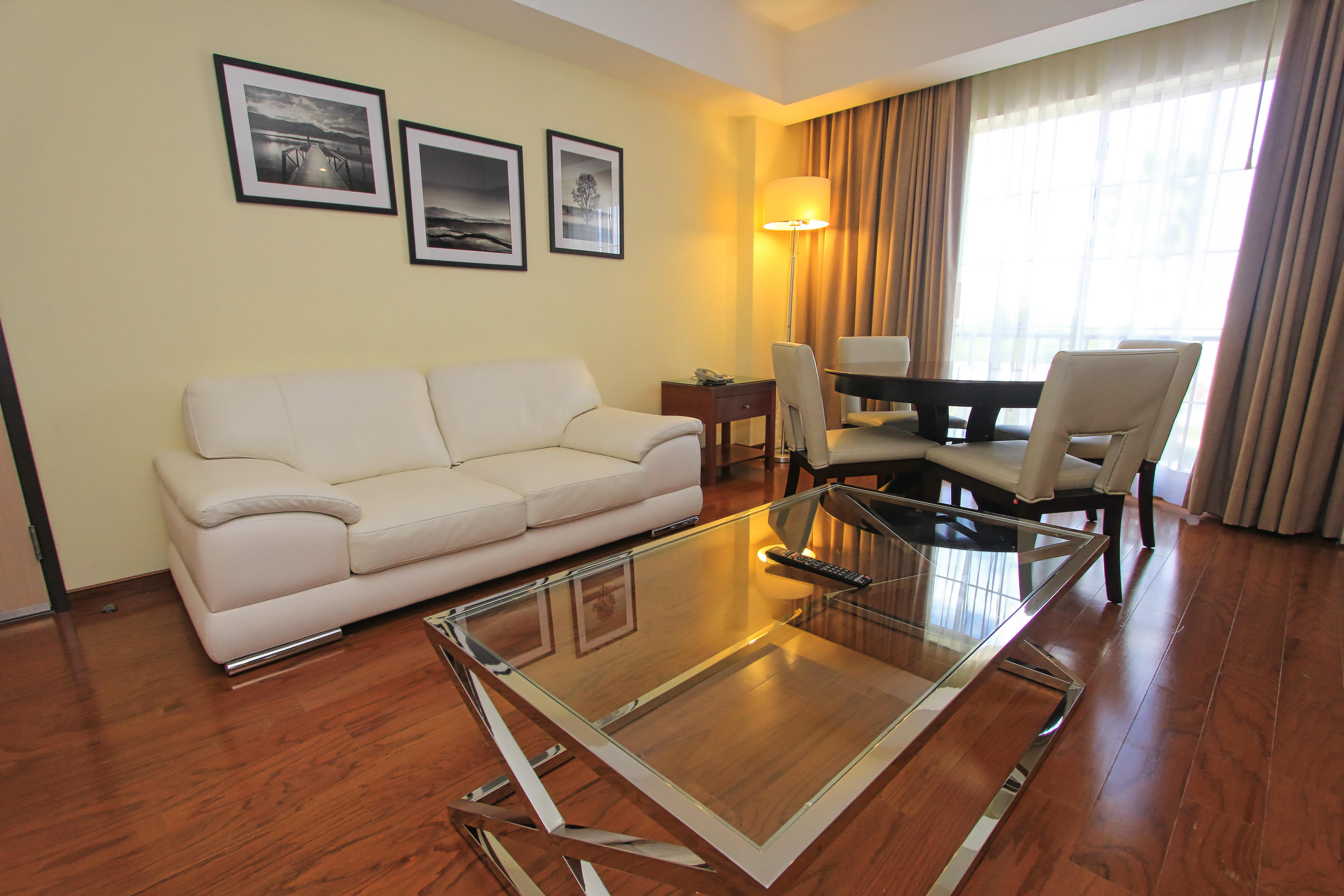 Suite King Bed One Bedroom 