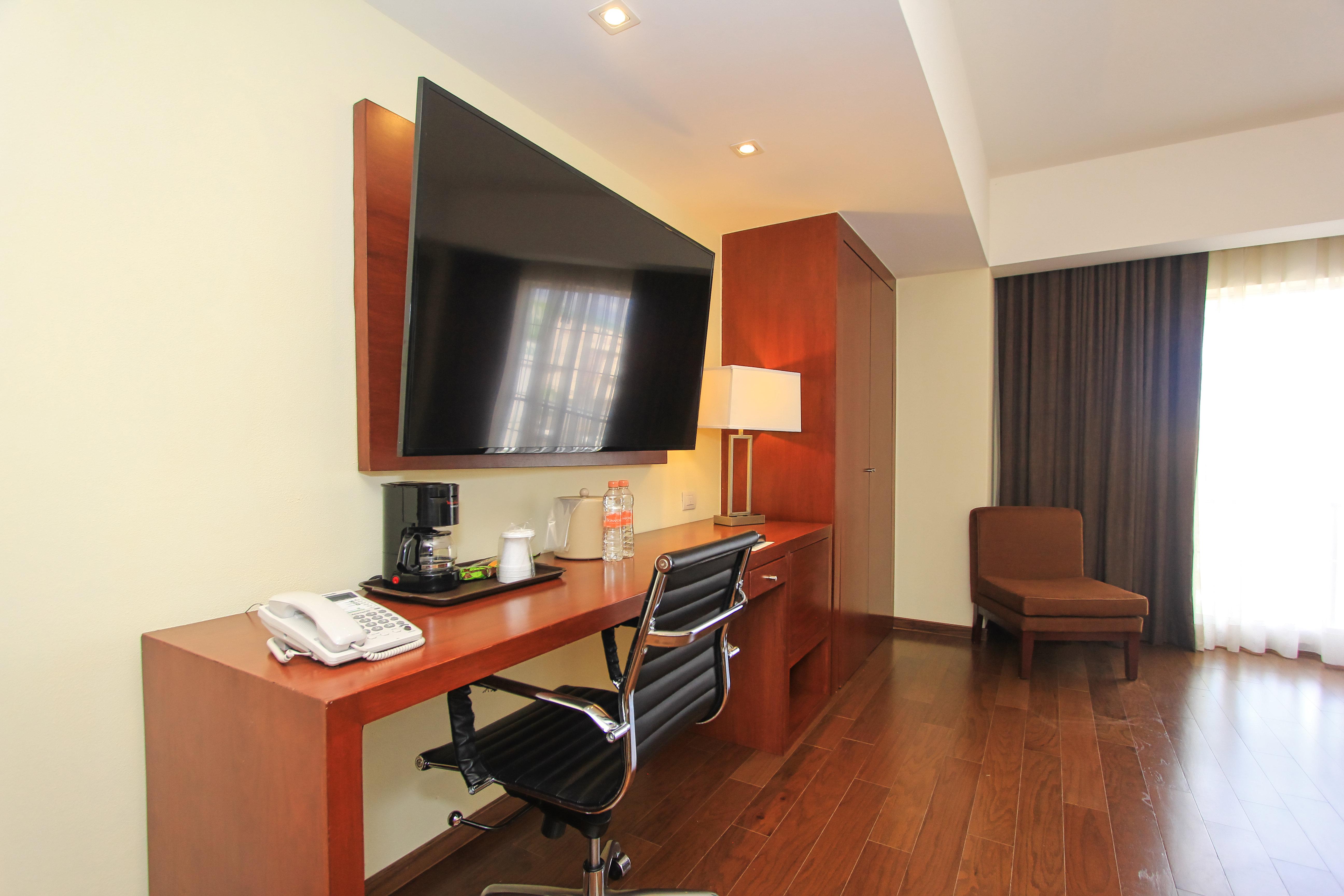 Suite King Bed One Bedroom 