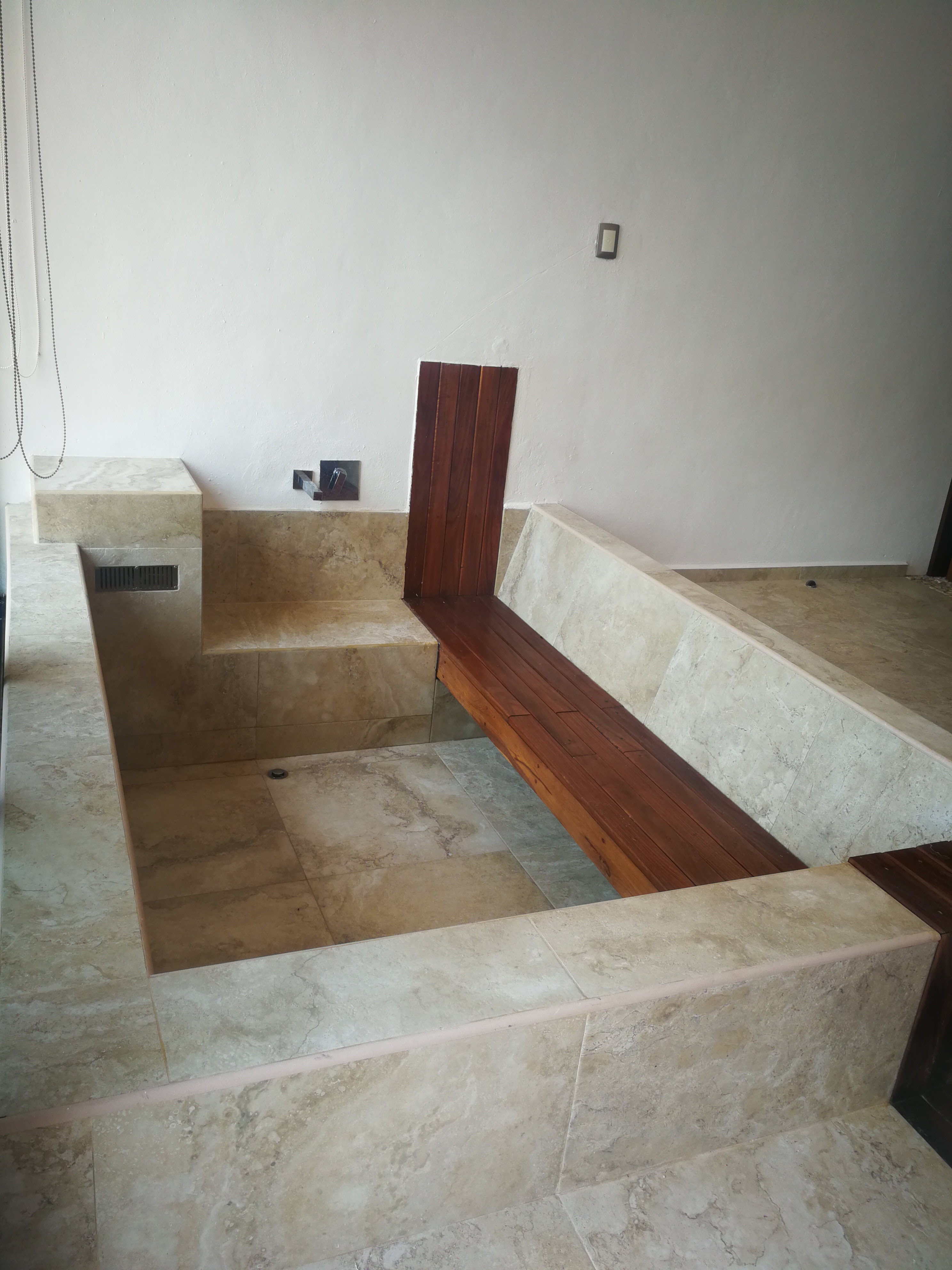 Suite Deluxe King Bed