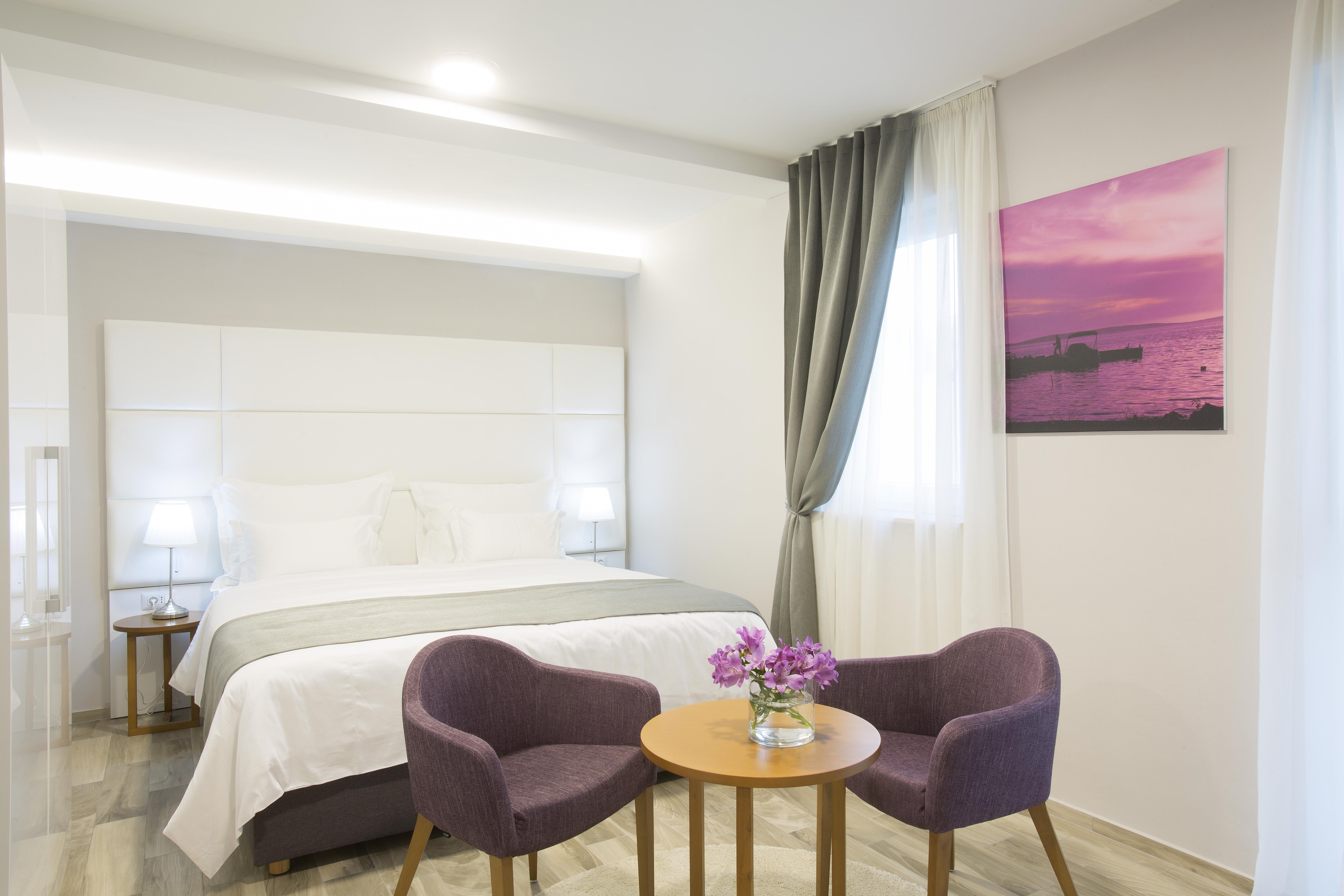 Double or Twin Deluxe