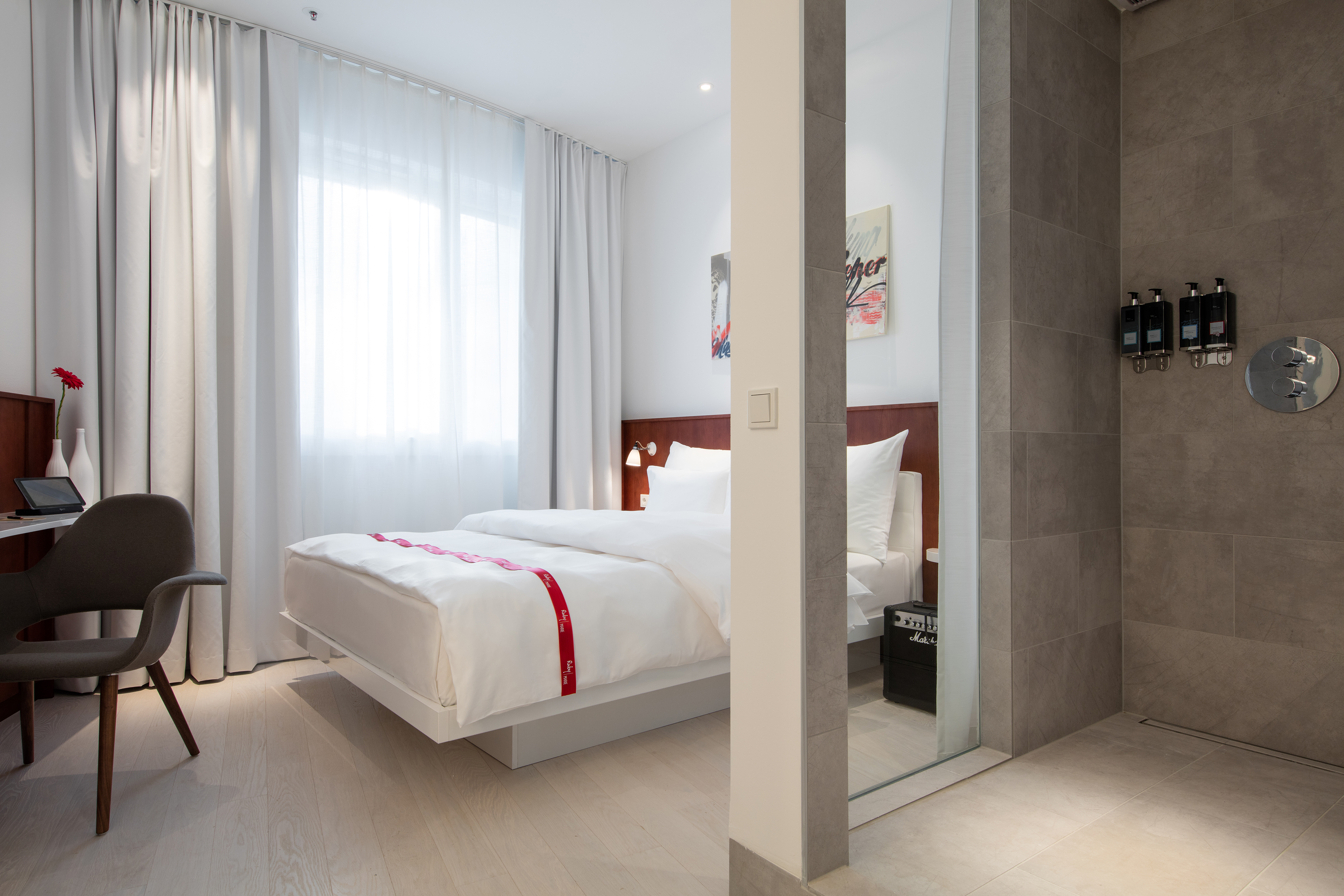 Double Queen Size Bed