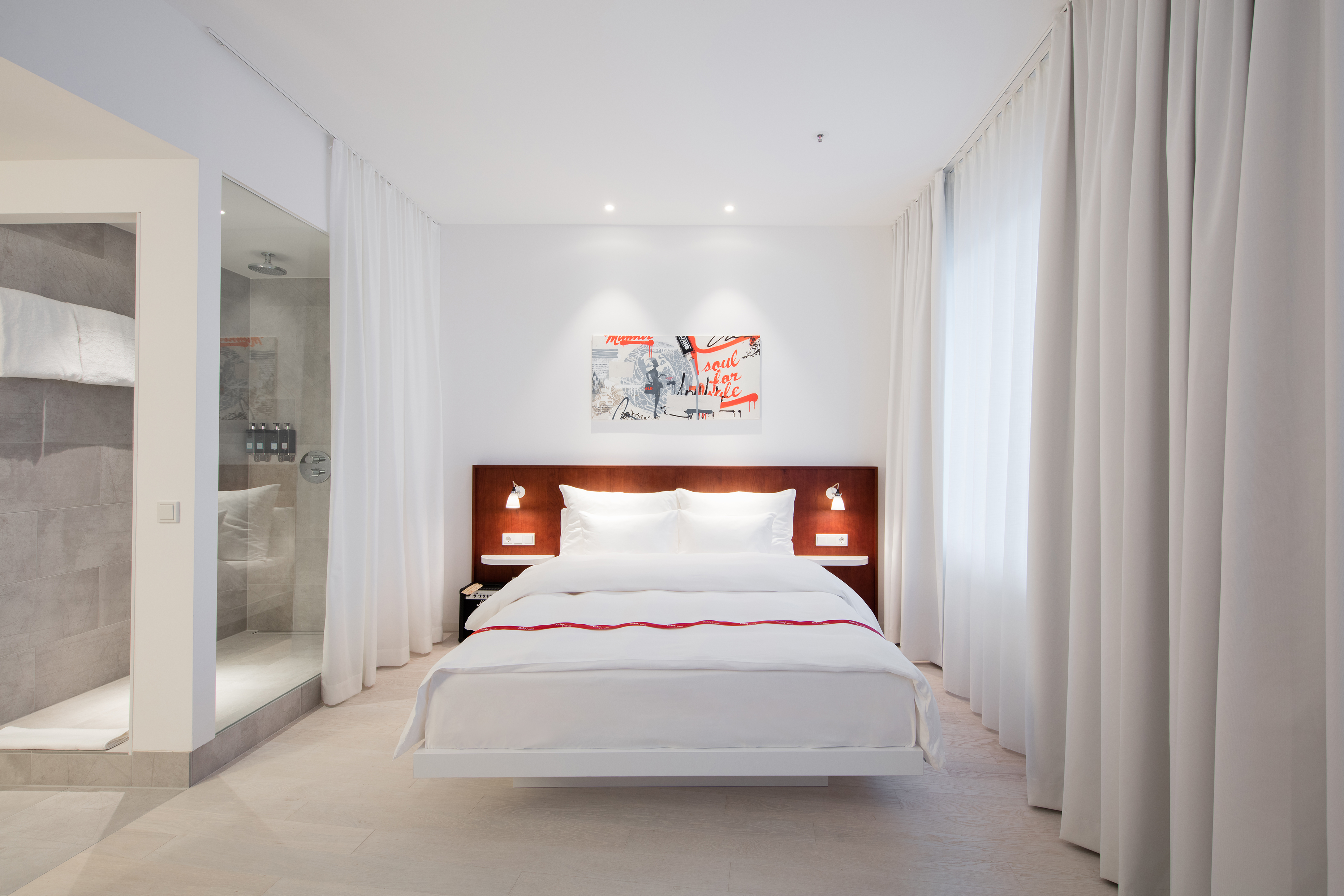 Double Queen Size Bed