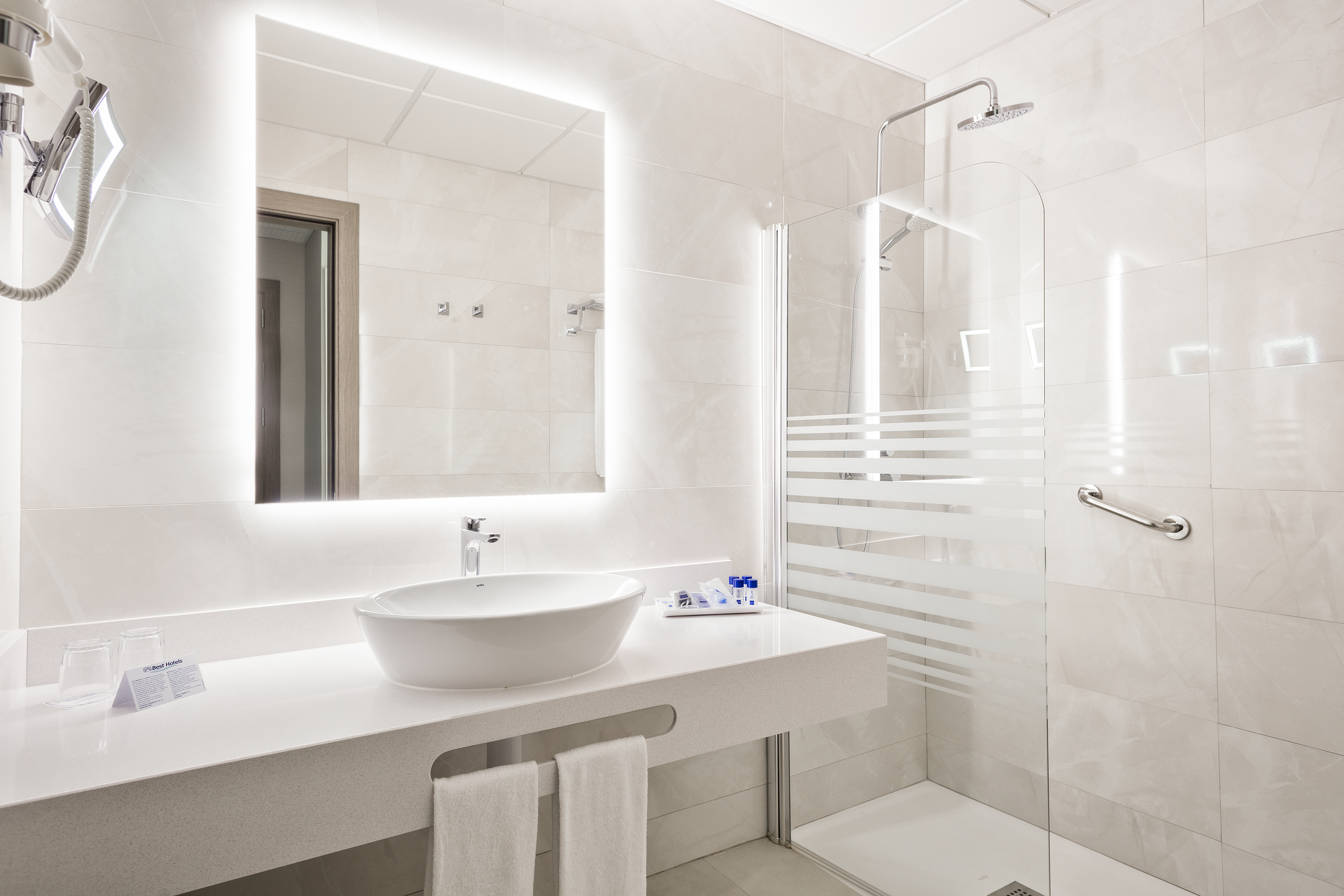 Double or Twin Superior