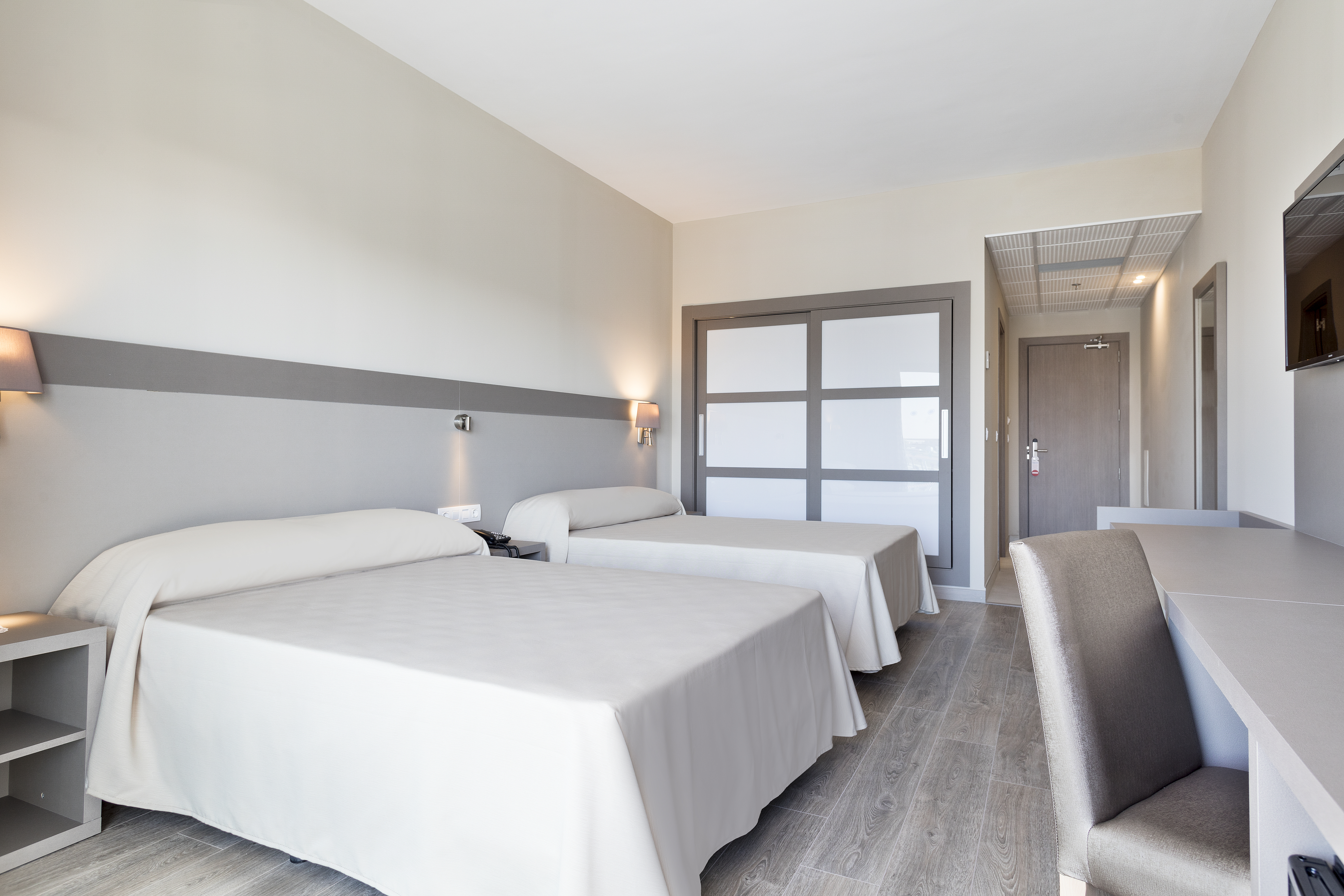 Double or Twin Standard