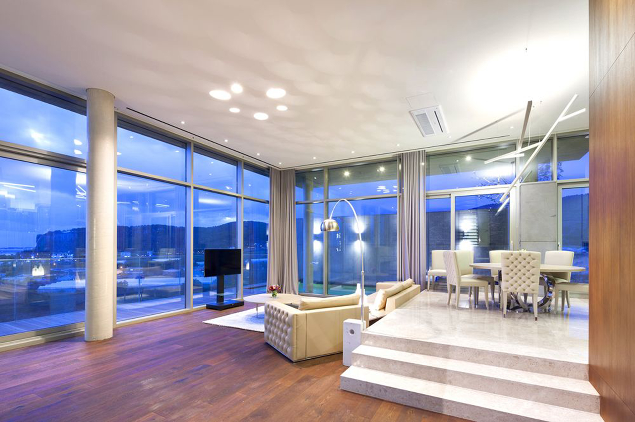 House Three Bedrooms Three Bathrooms