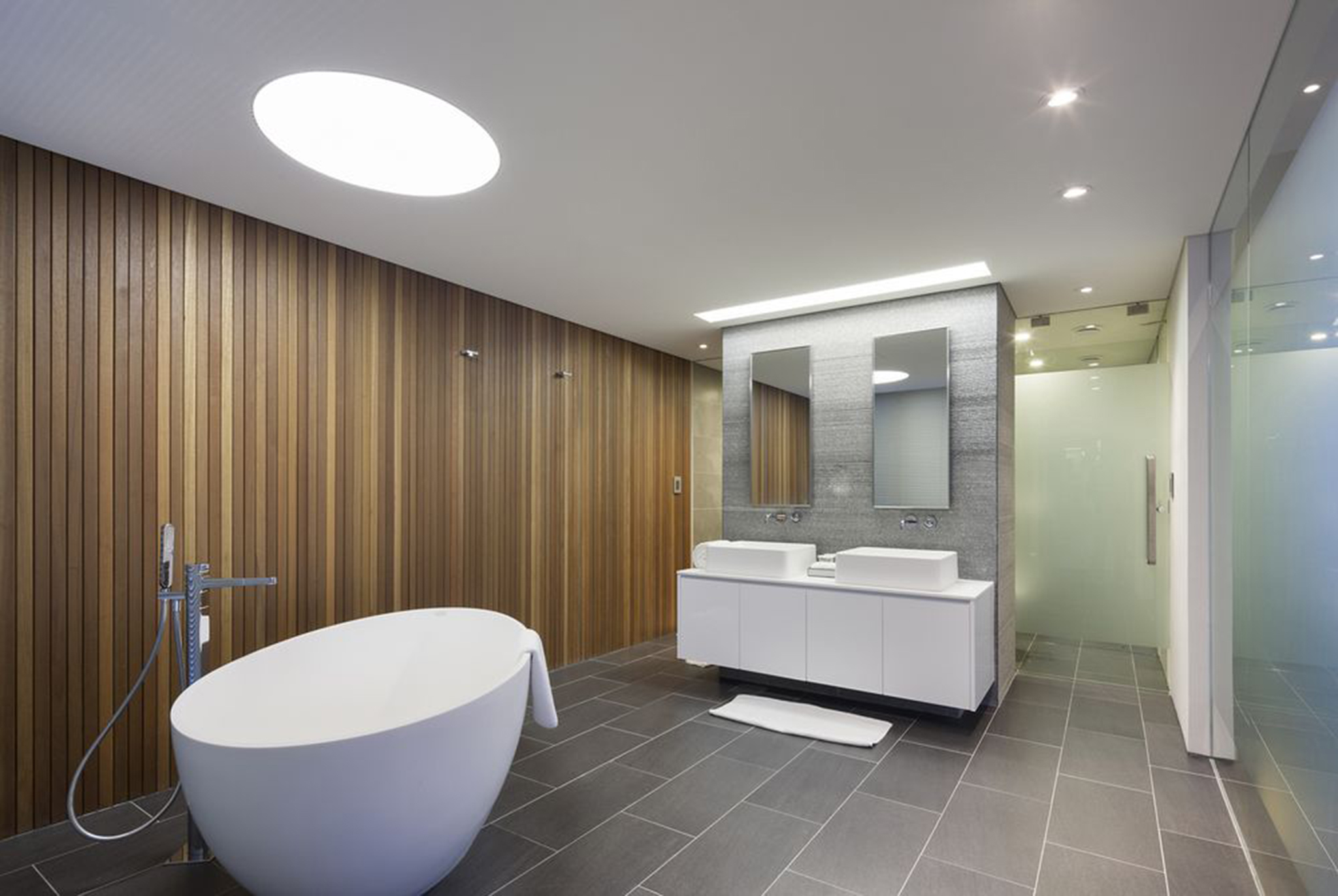 House Three Bedrooms Three Bathrooms