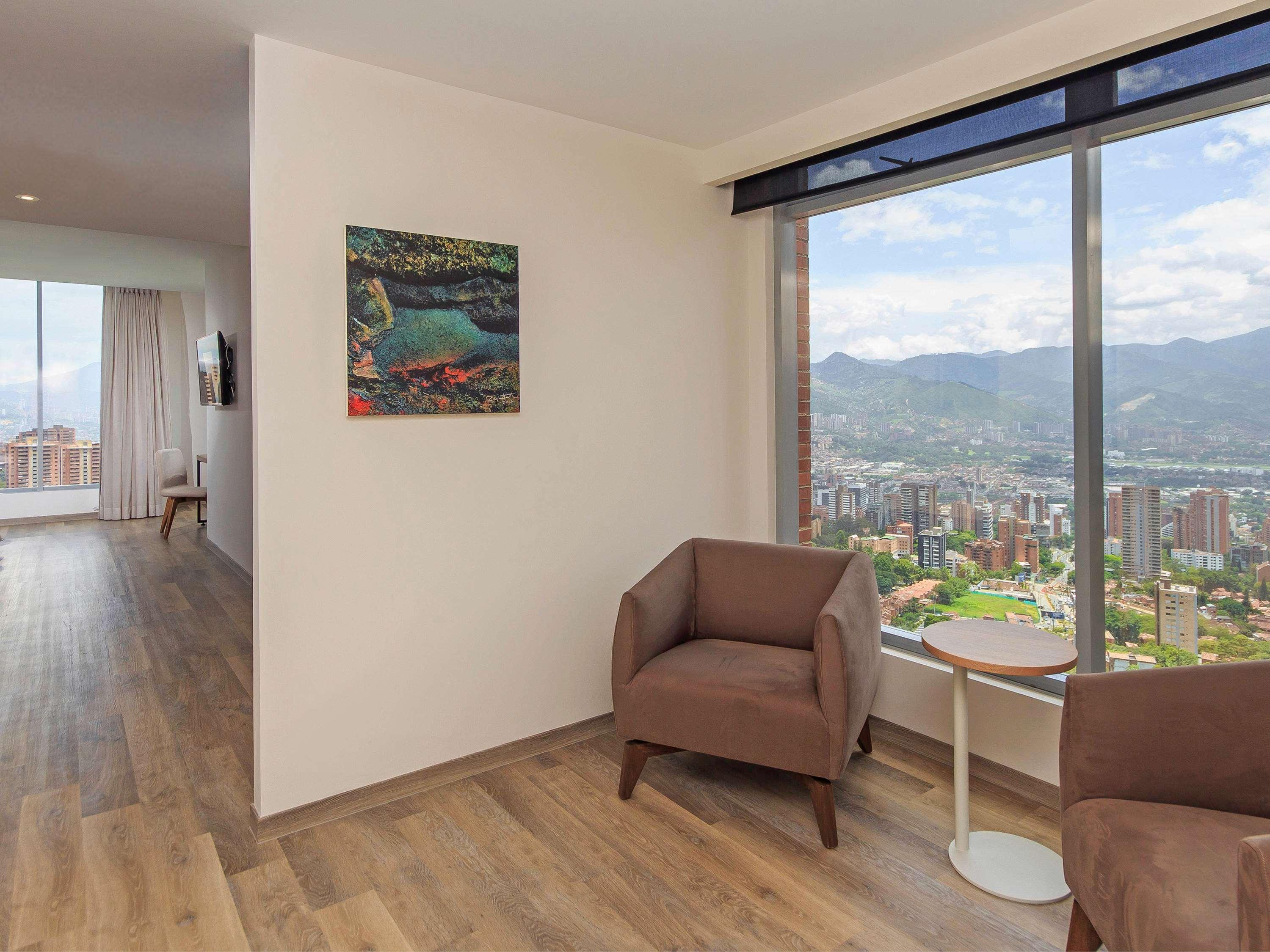 Room Deluxe King Bed