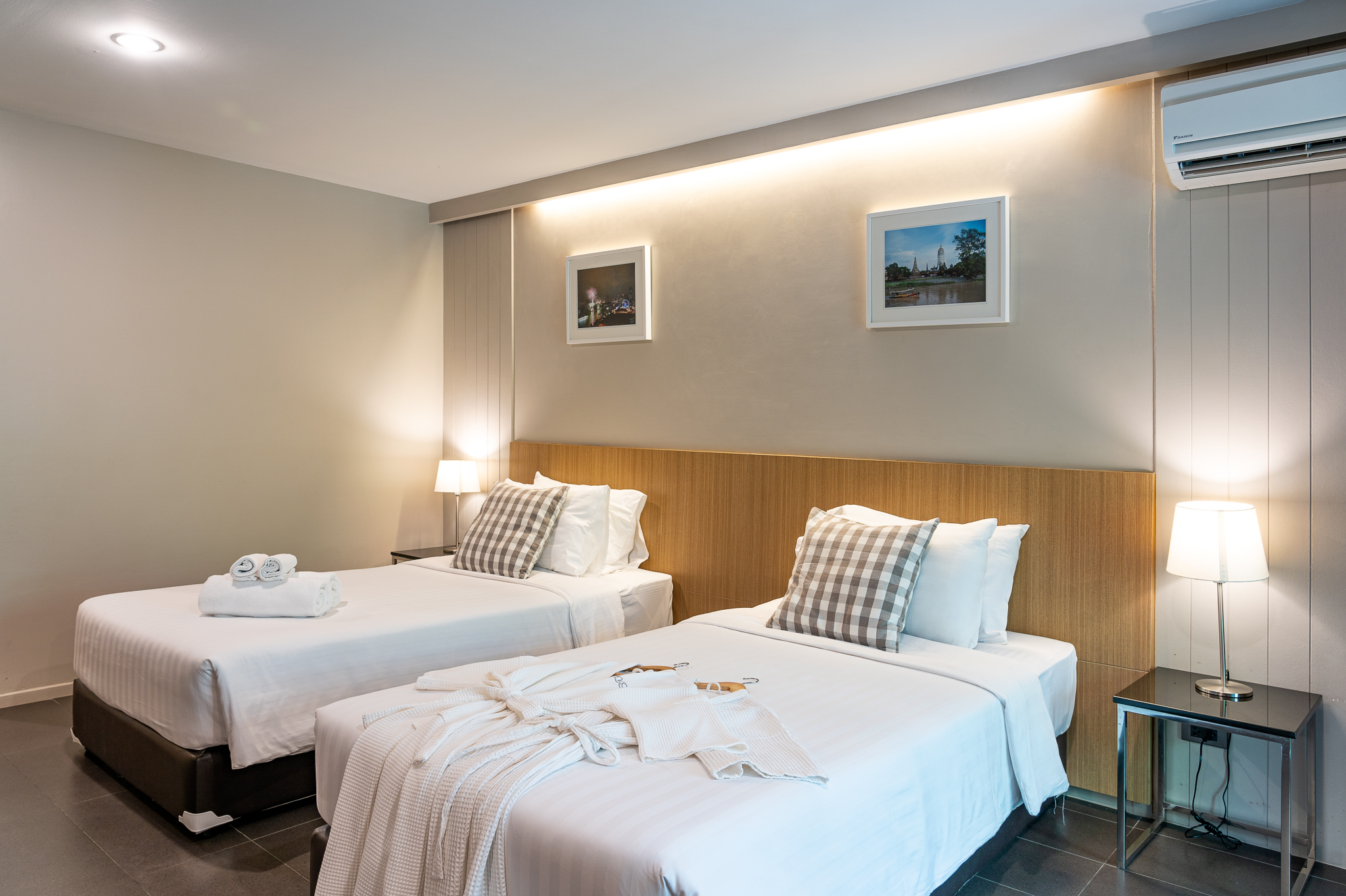 Double or Twin Deluxe