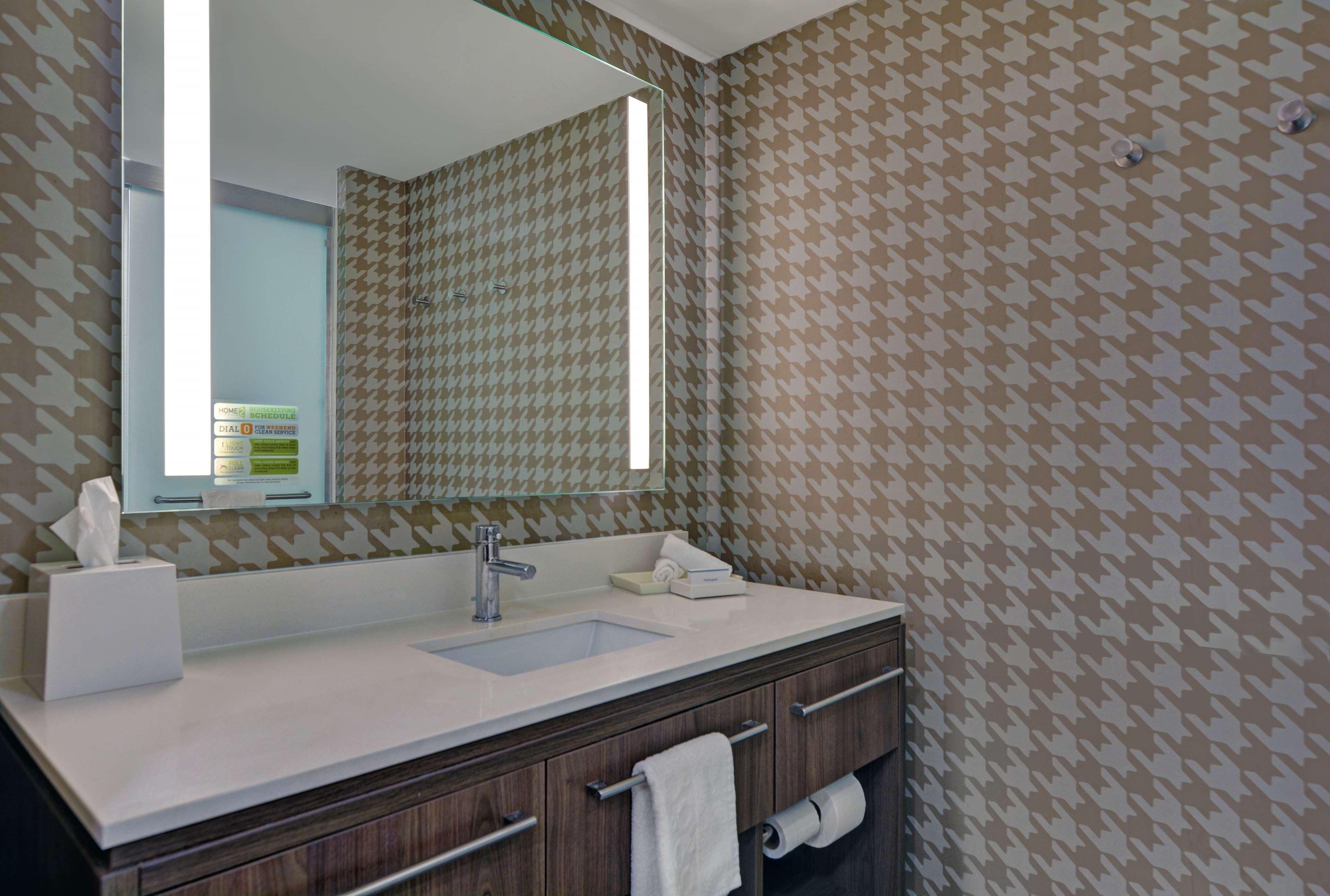 Suite Two Queen Beds Non Smoking