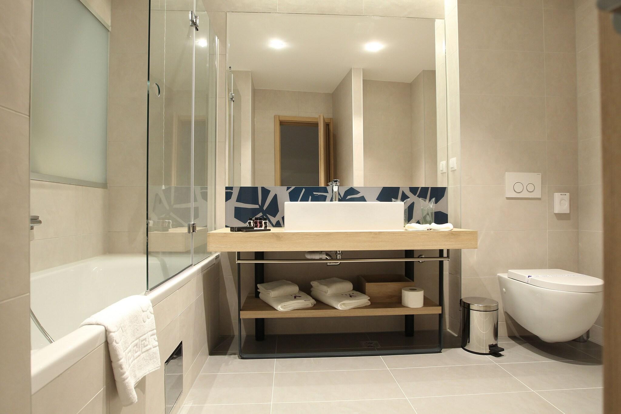 Double King Size Bed