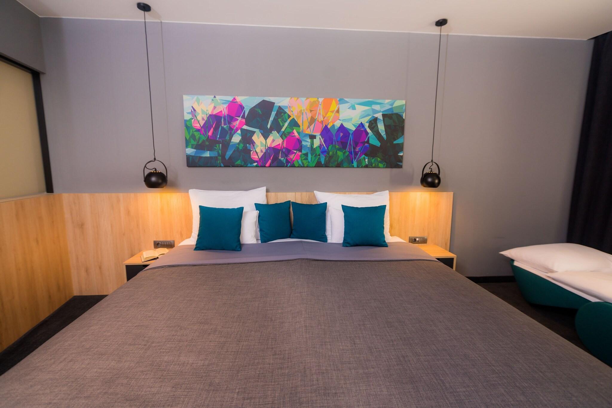 Double King Size Bed