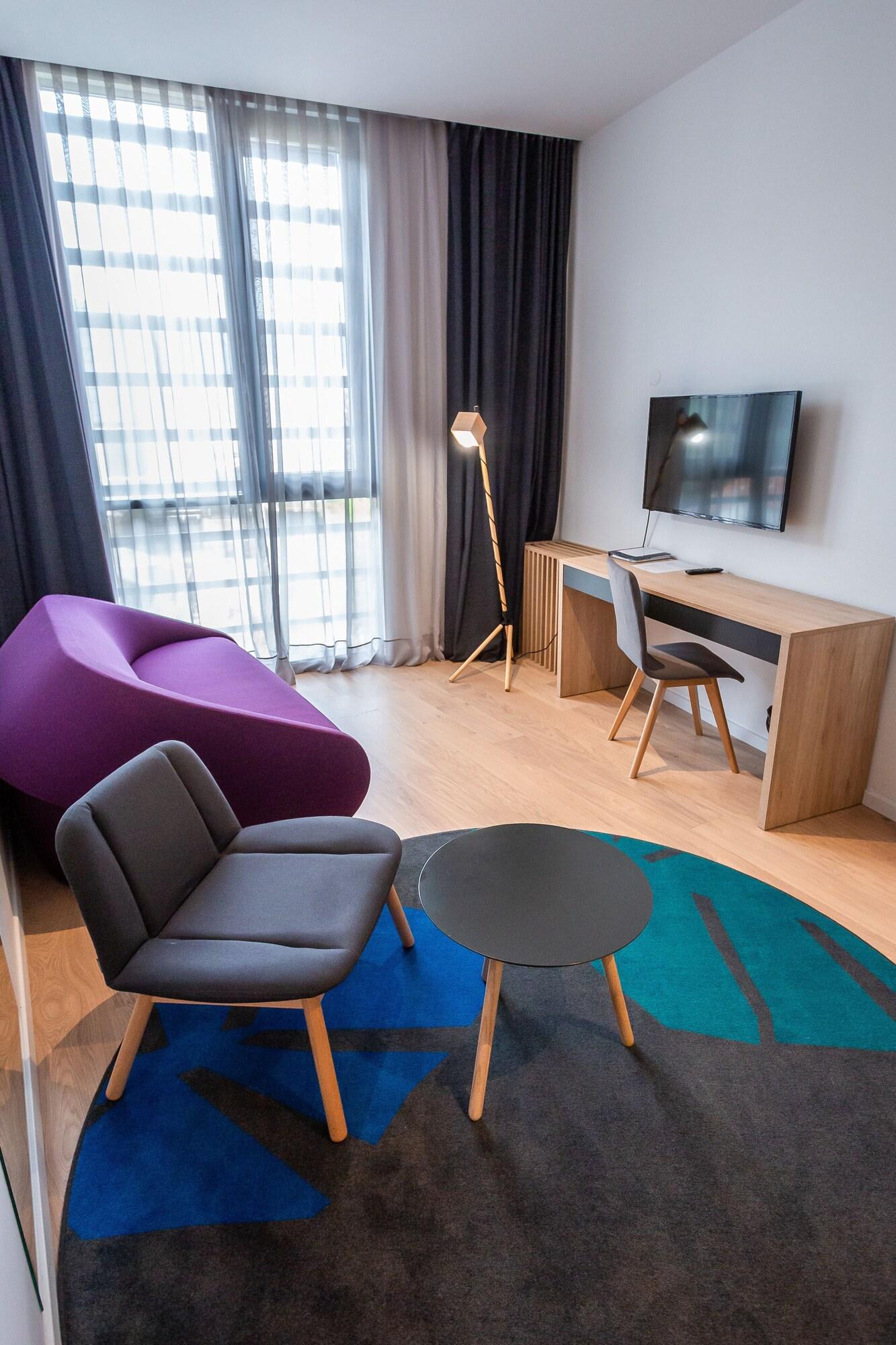 Junior Suite King Size Bed