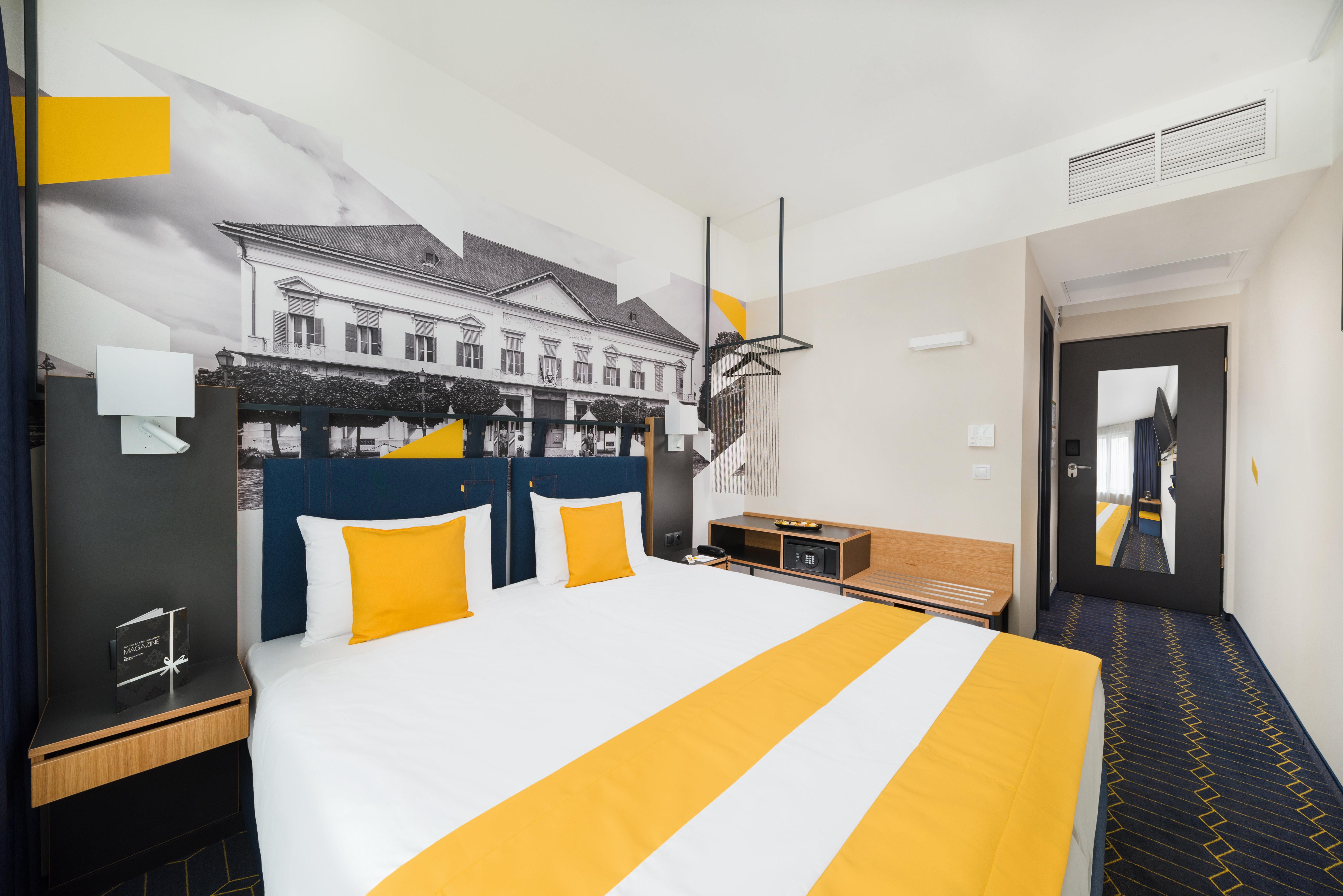 Double King Size Bed