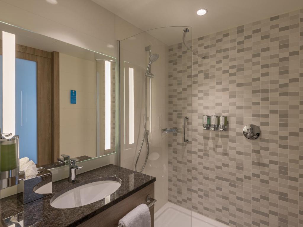 Family Room Connecting Room