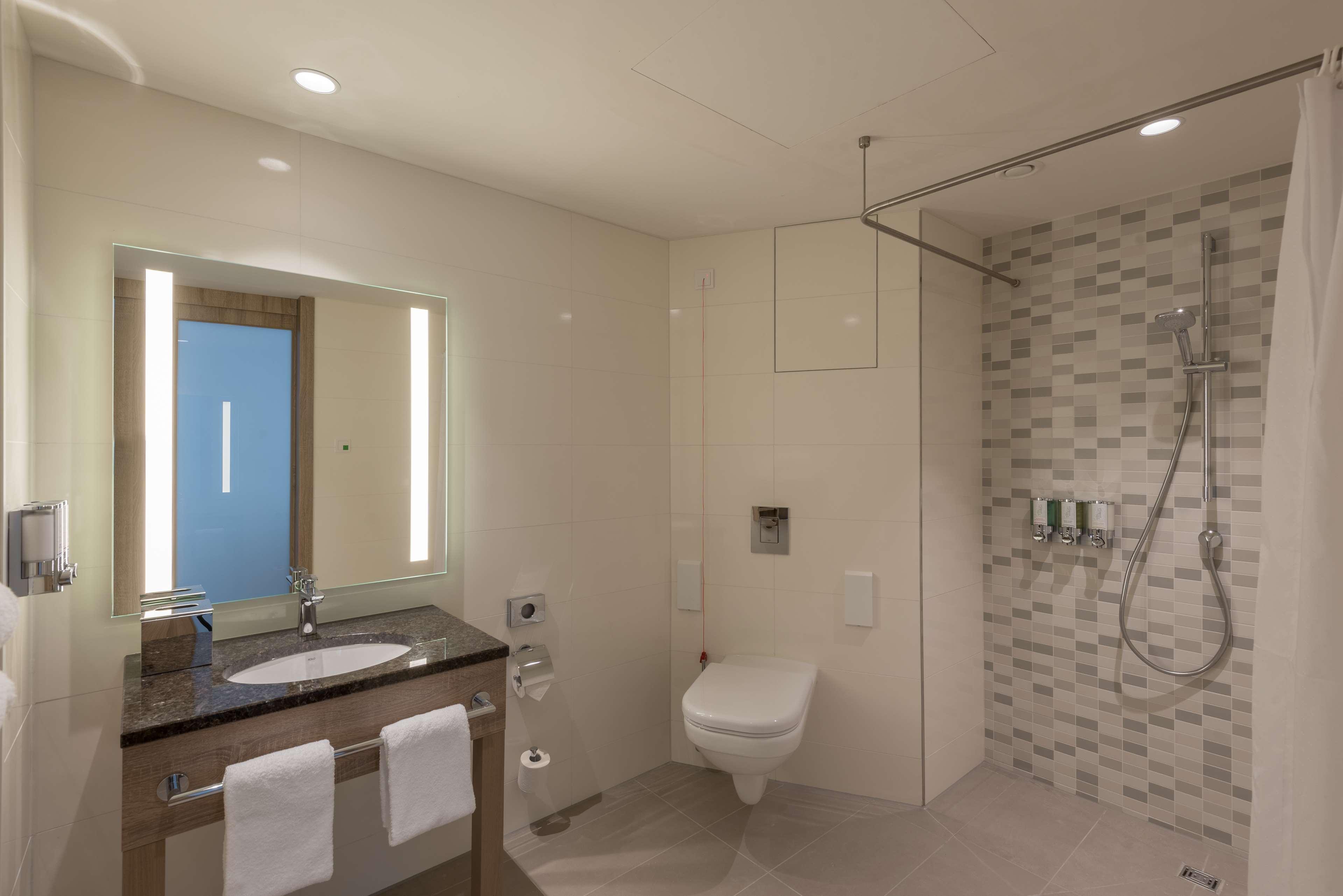 Double Queen Bed Non Smoking