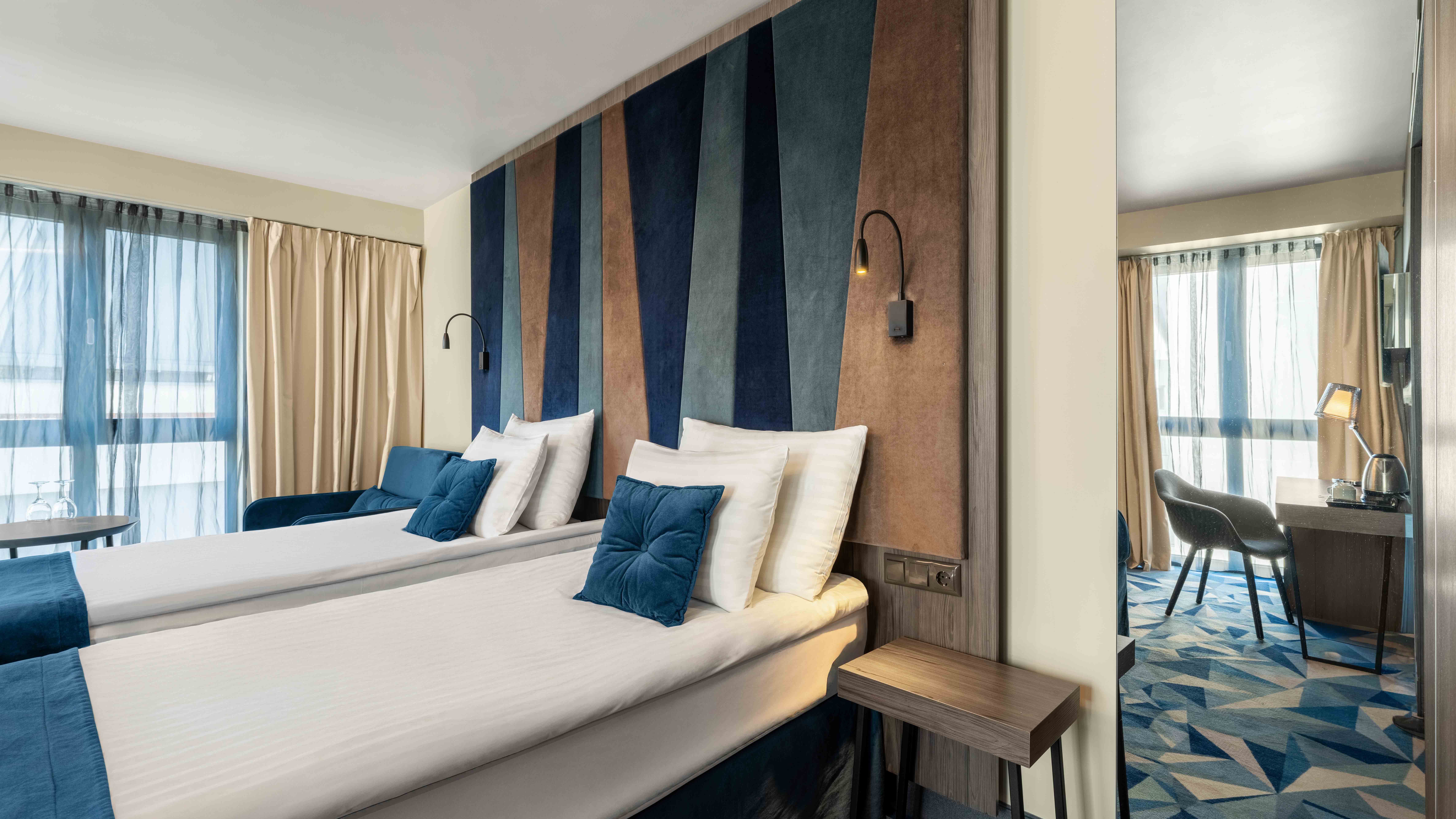 Double or Twin Standard