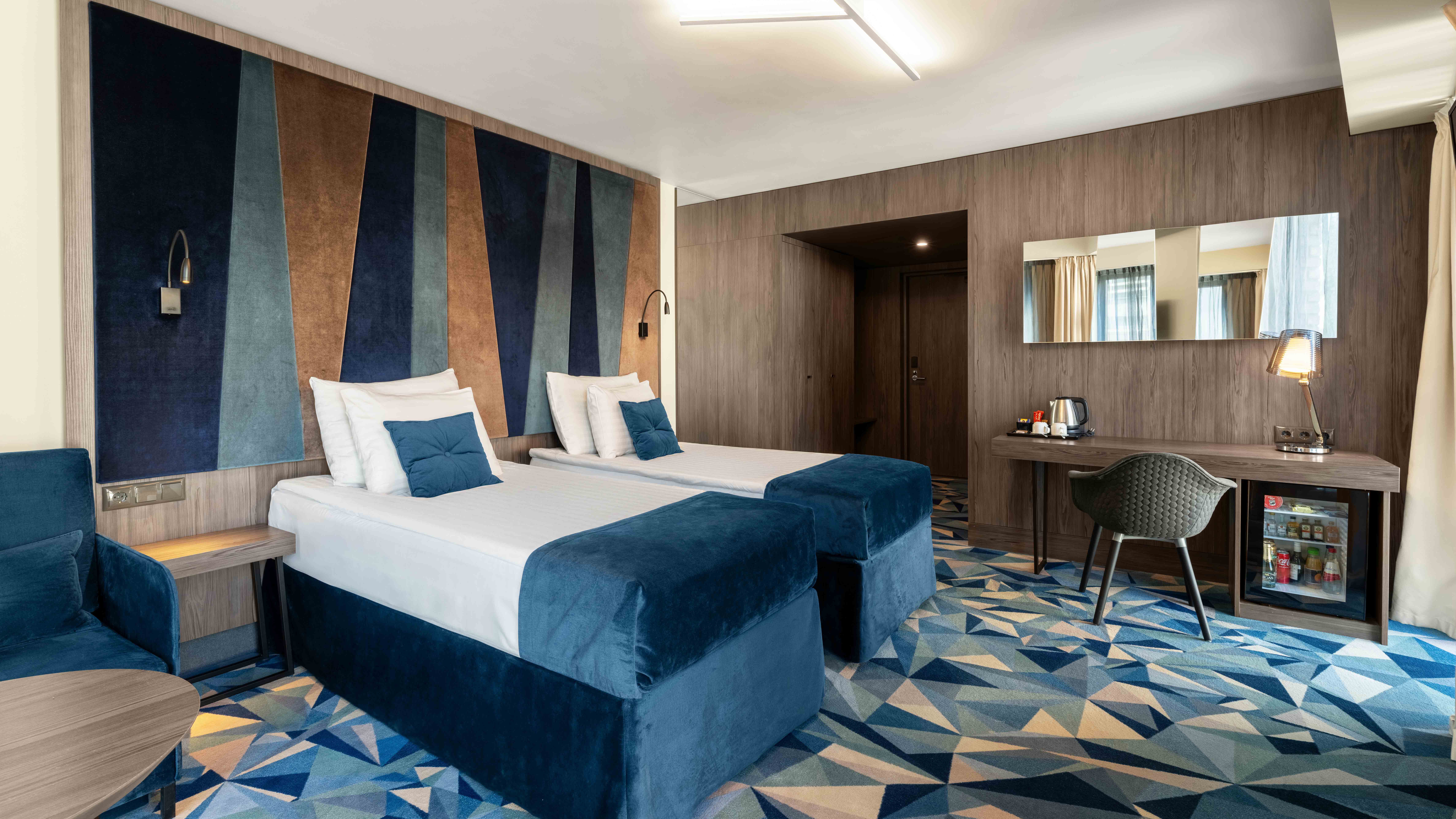 Double or Twin Standard