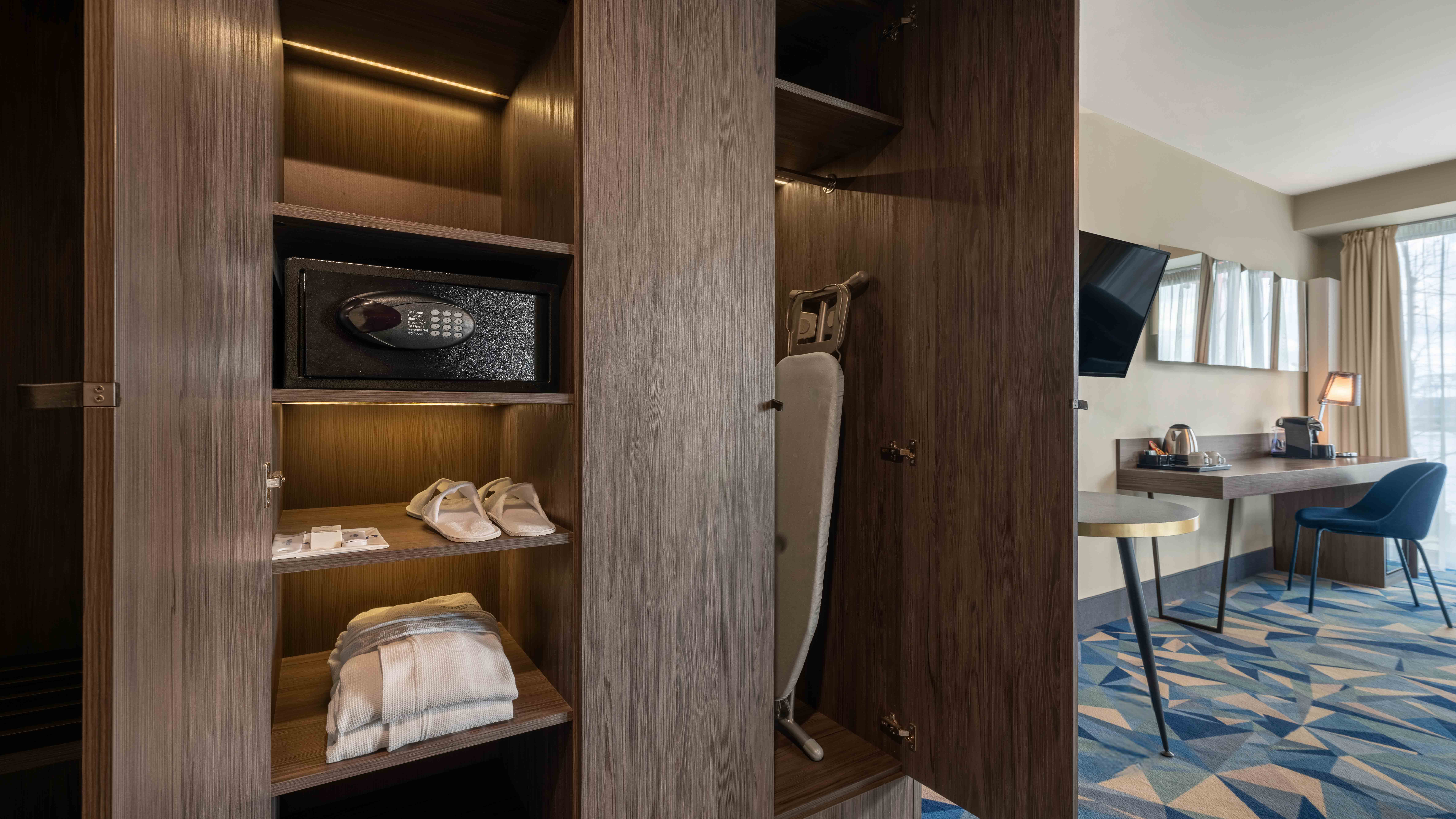 Double or Twin Deluxe