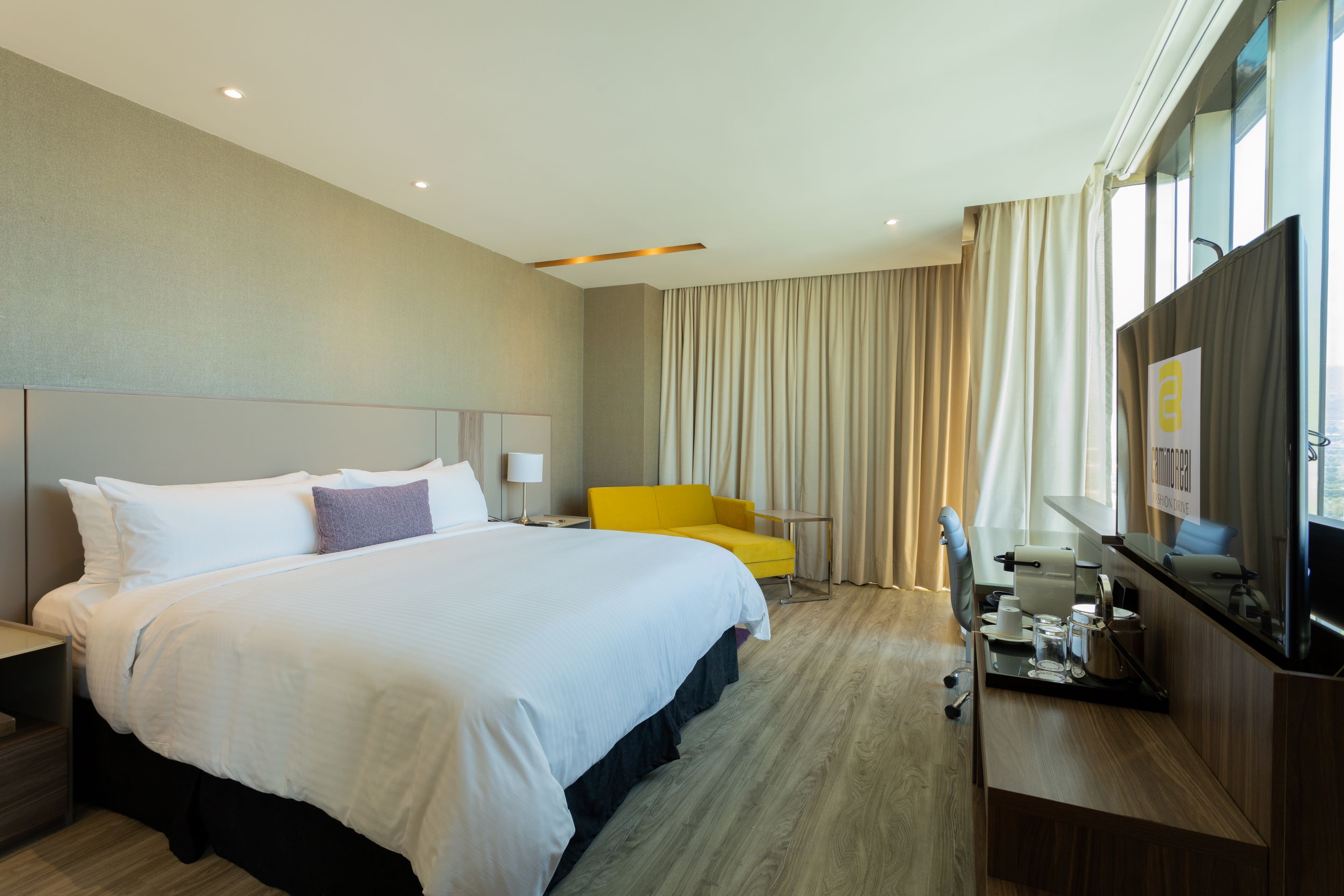 Junior Suite King Size Bed