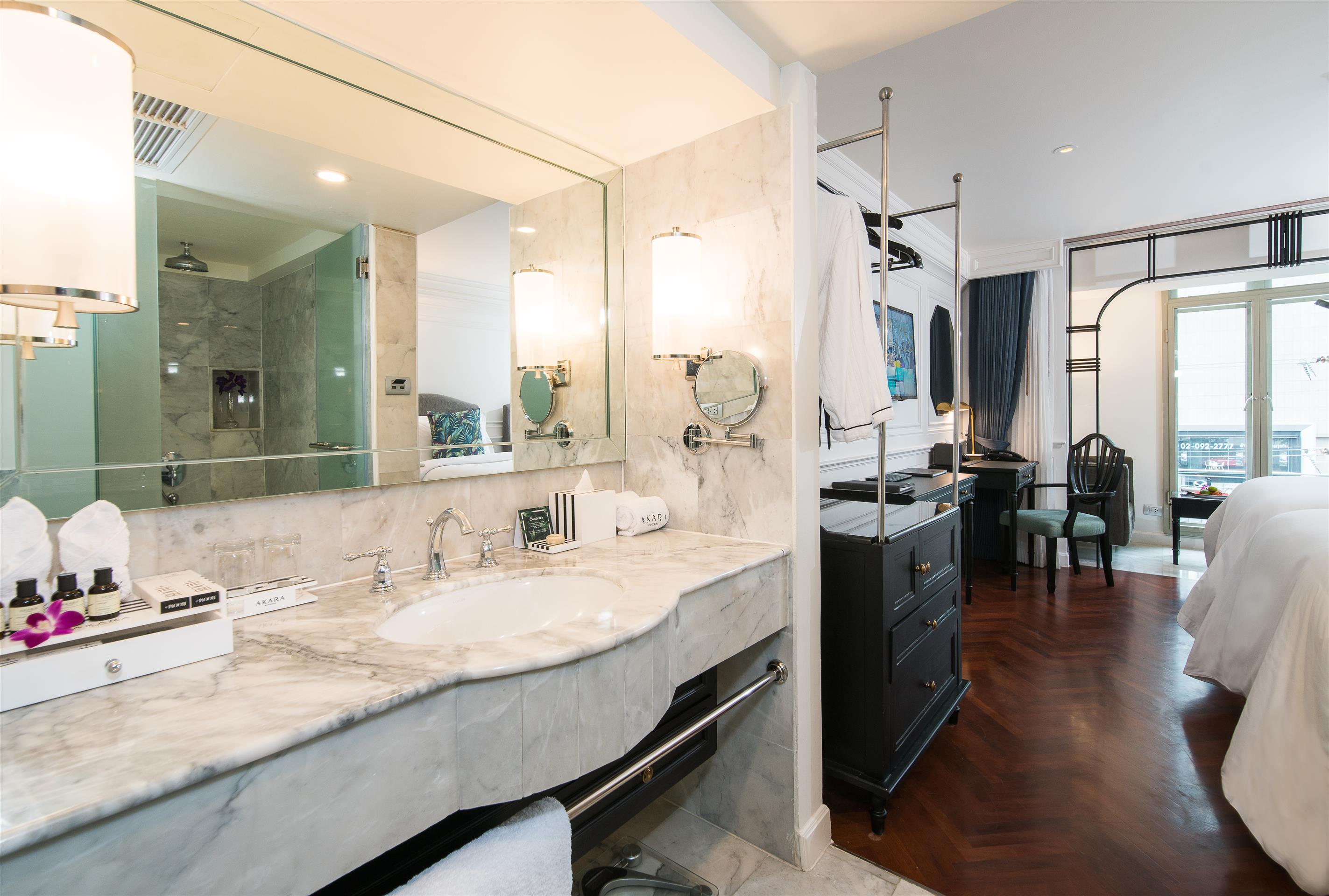 Twin Deluxe Two Beds