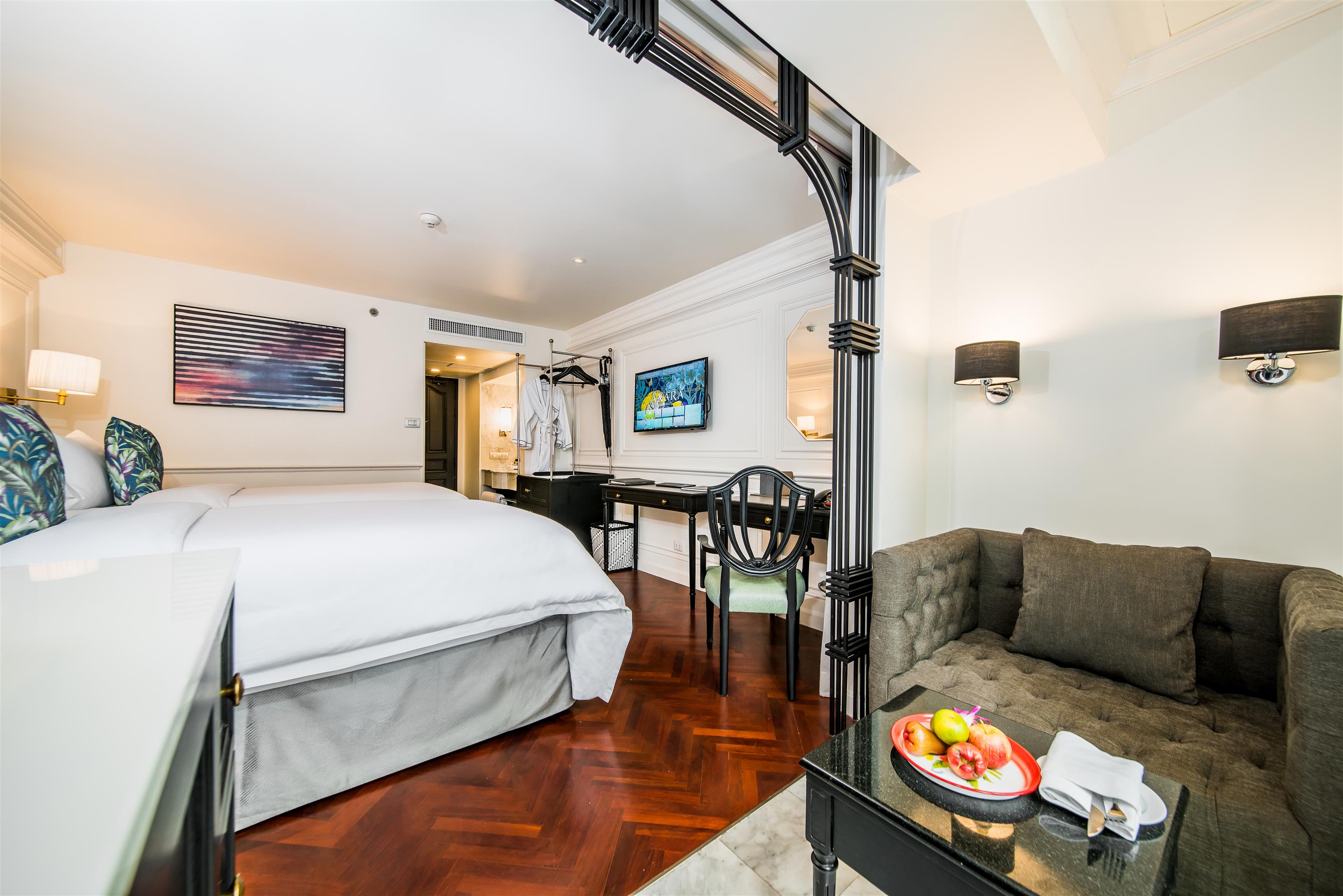 Twin Deluxe Two Beds