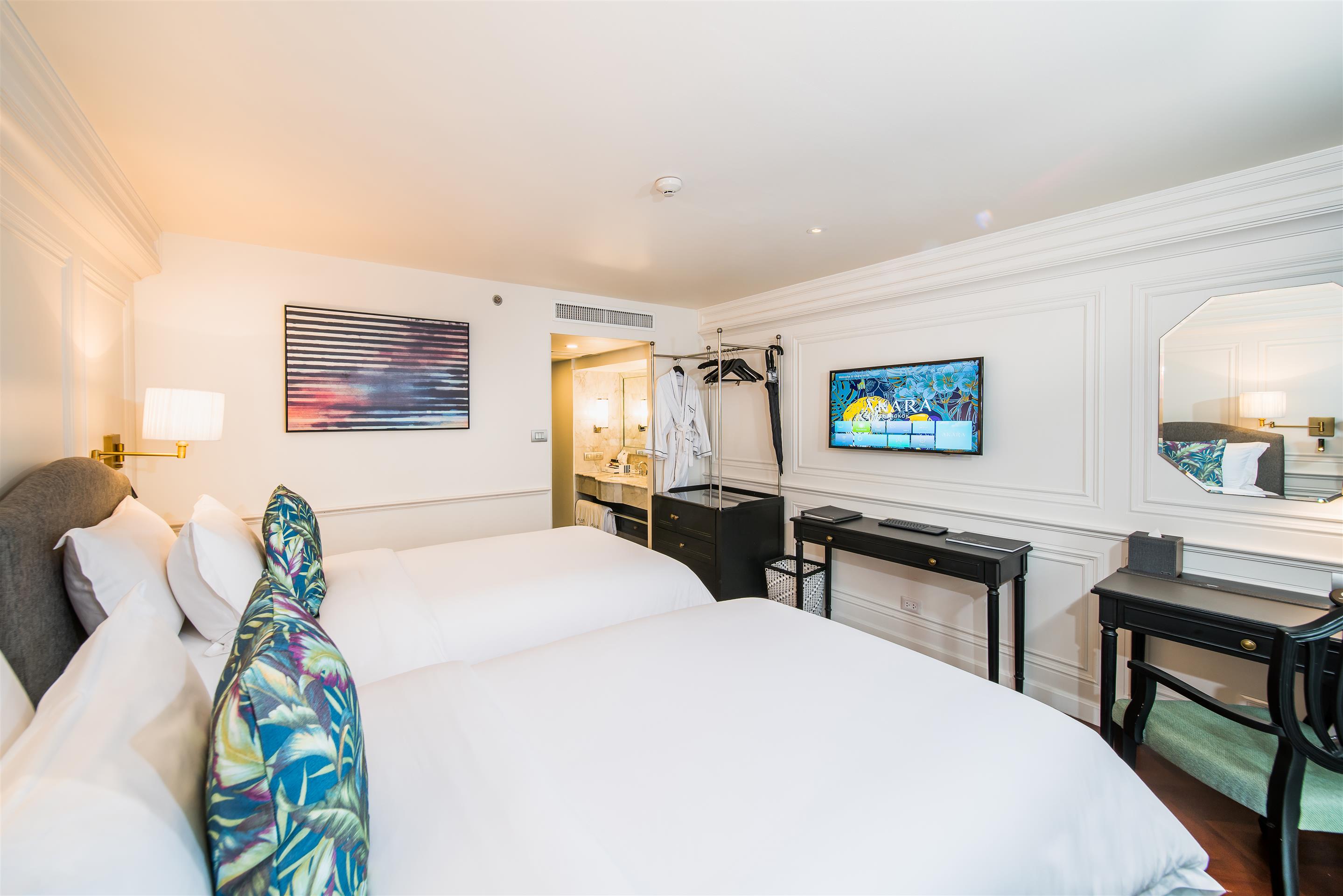 Twin Deluxe Two Beds