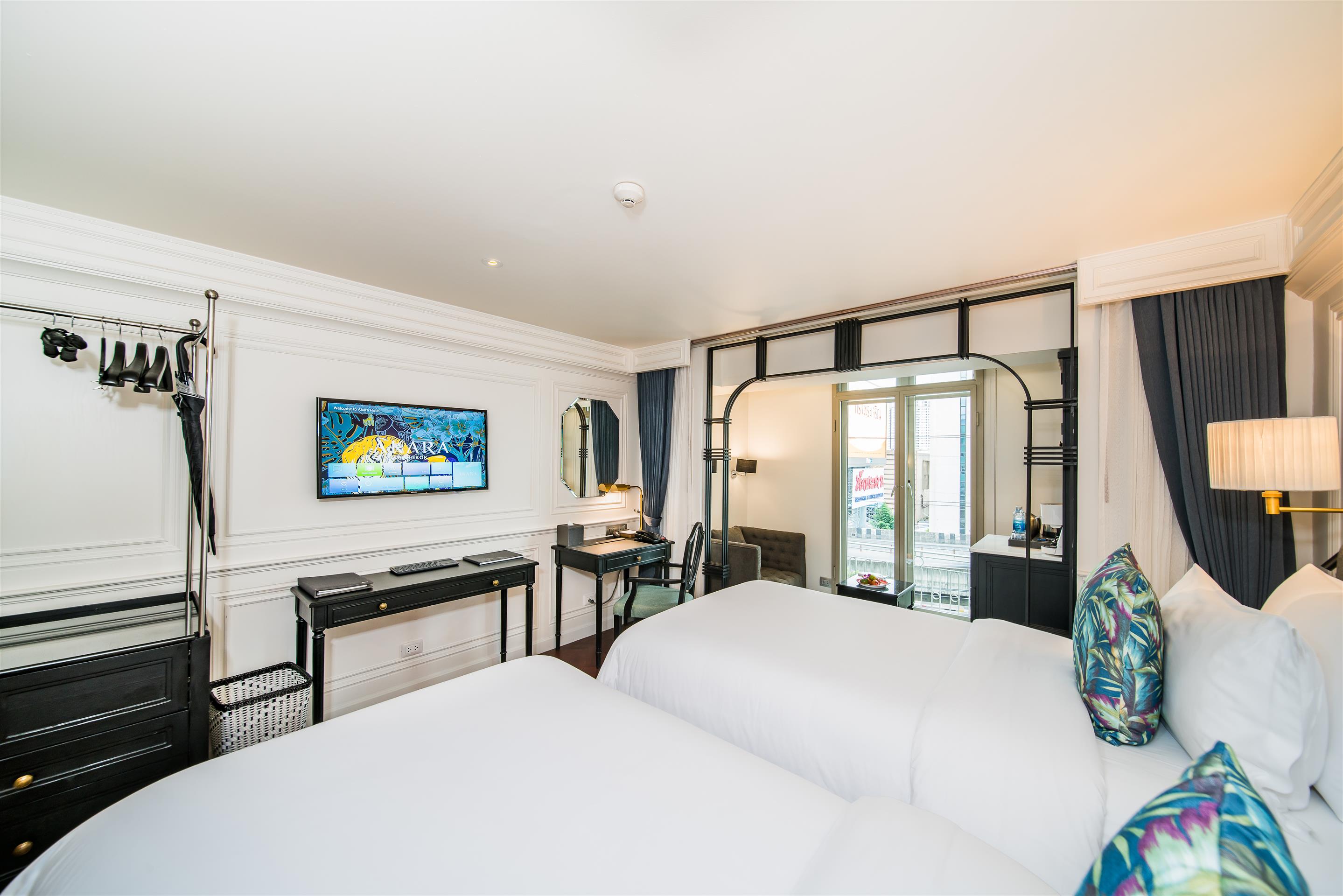 Twin Deluxe Two Beds