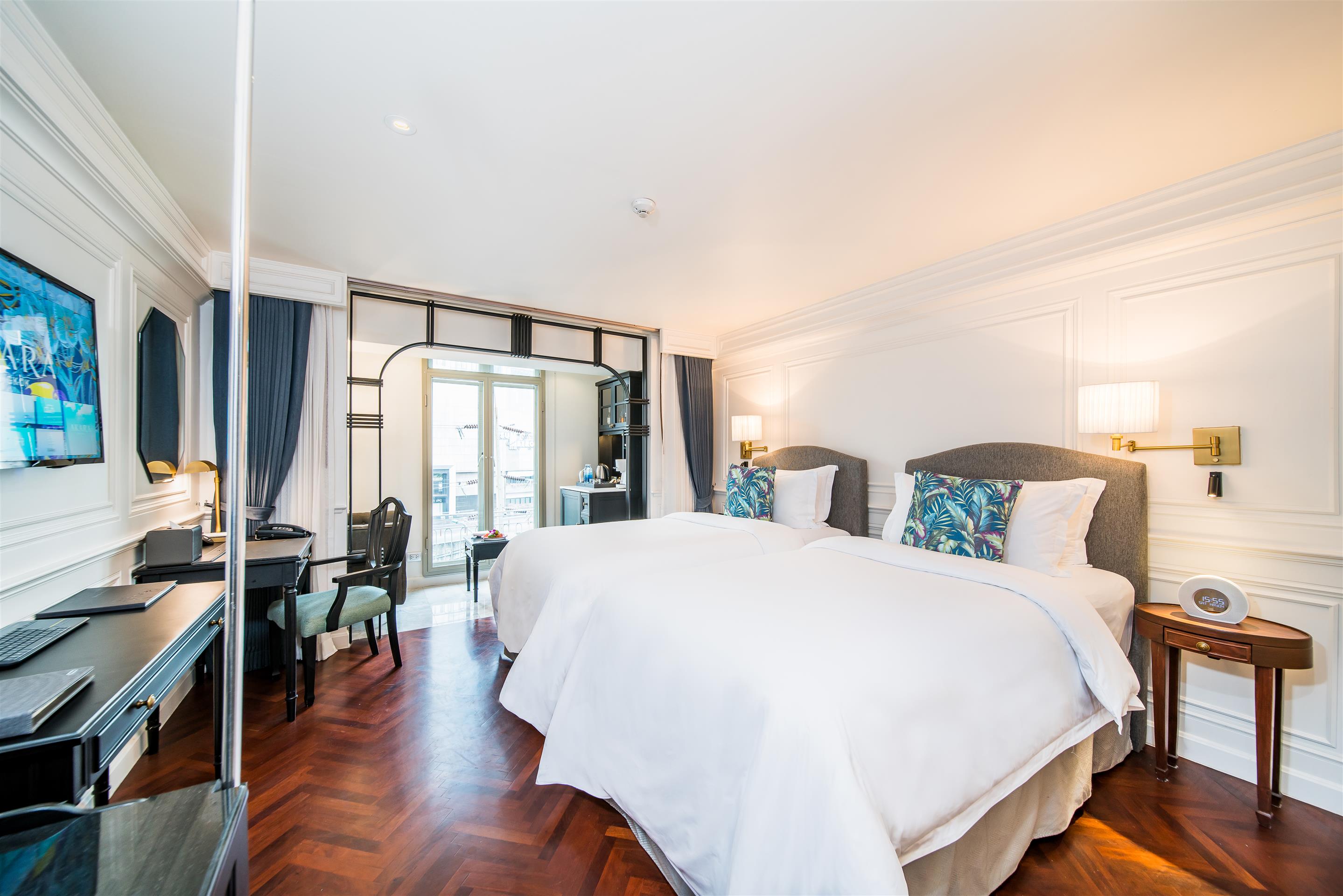 Twin Deluxe Two Beds