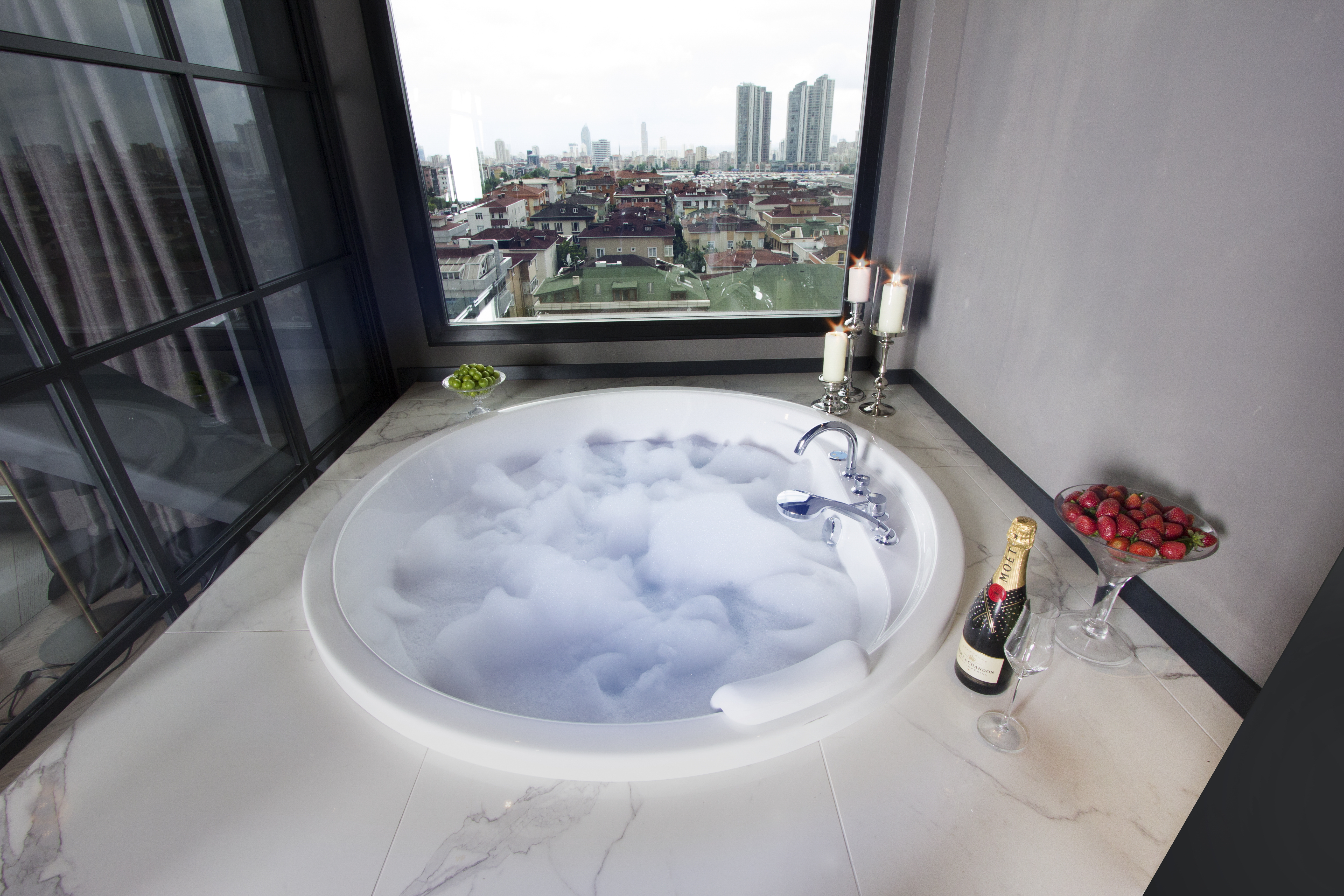 Suite with Jacuzzi