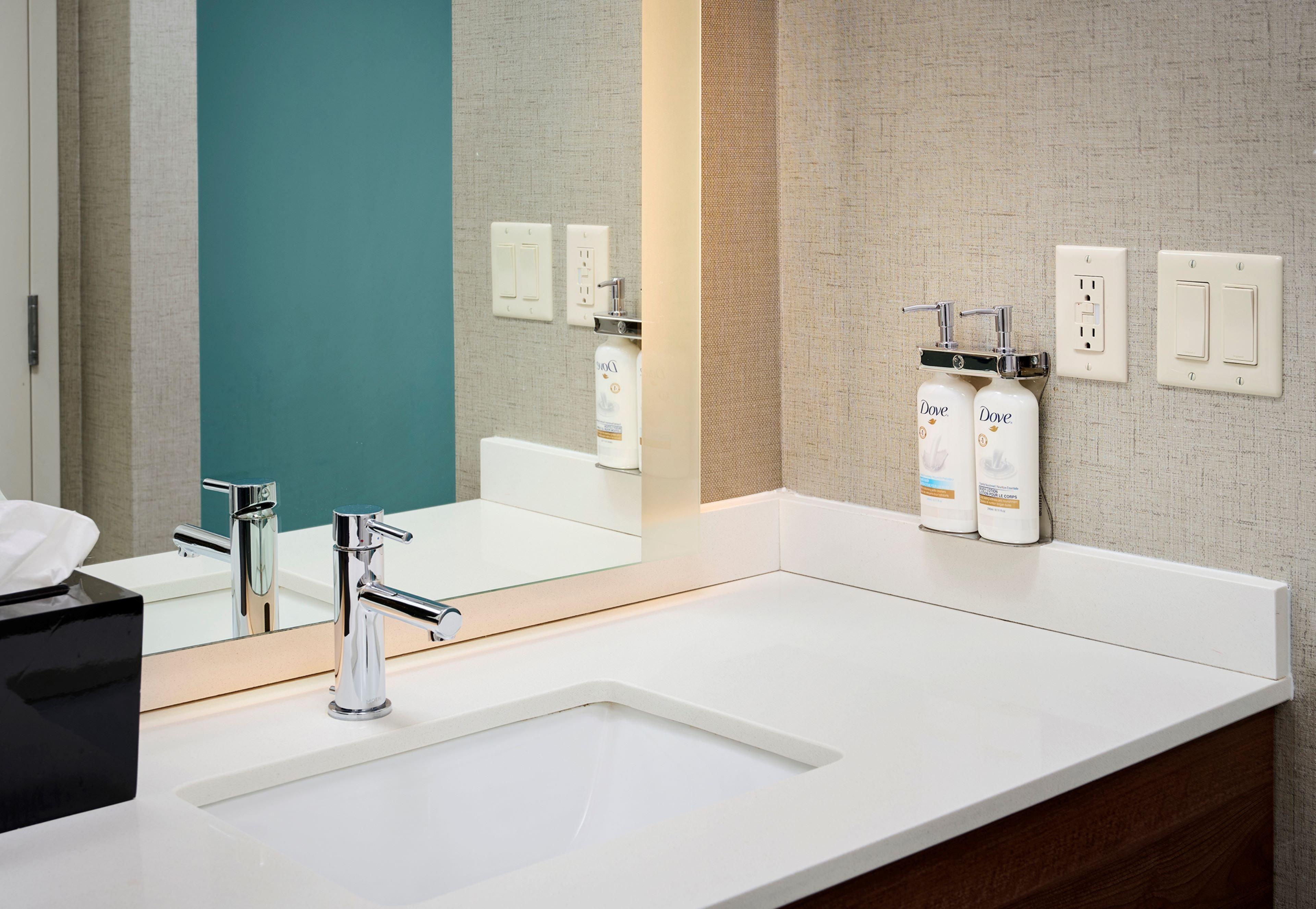 Studio Queen Size Bed