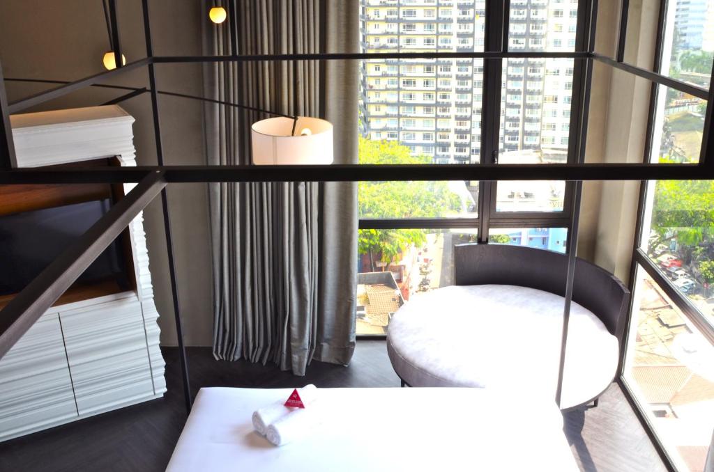 Double King Size Bed