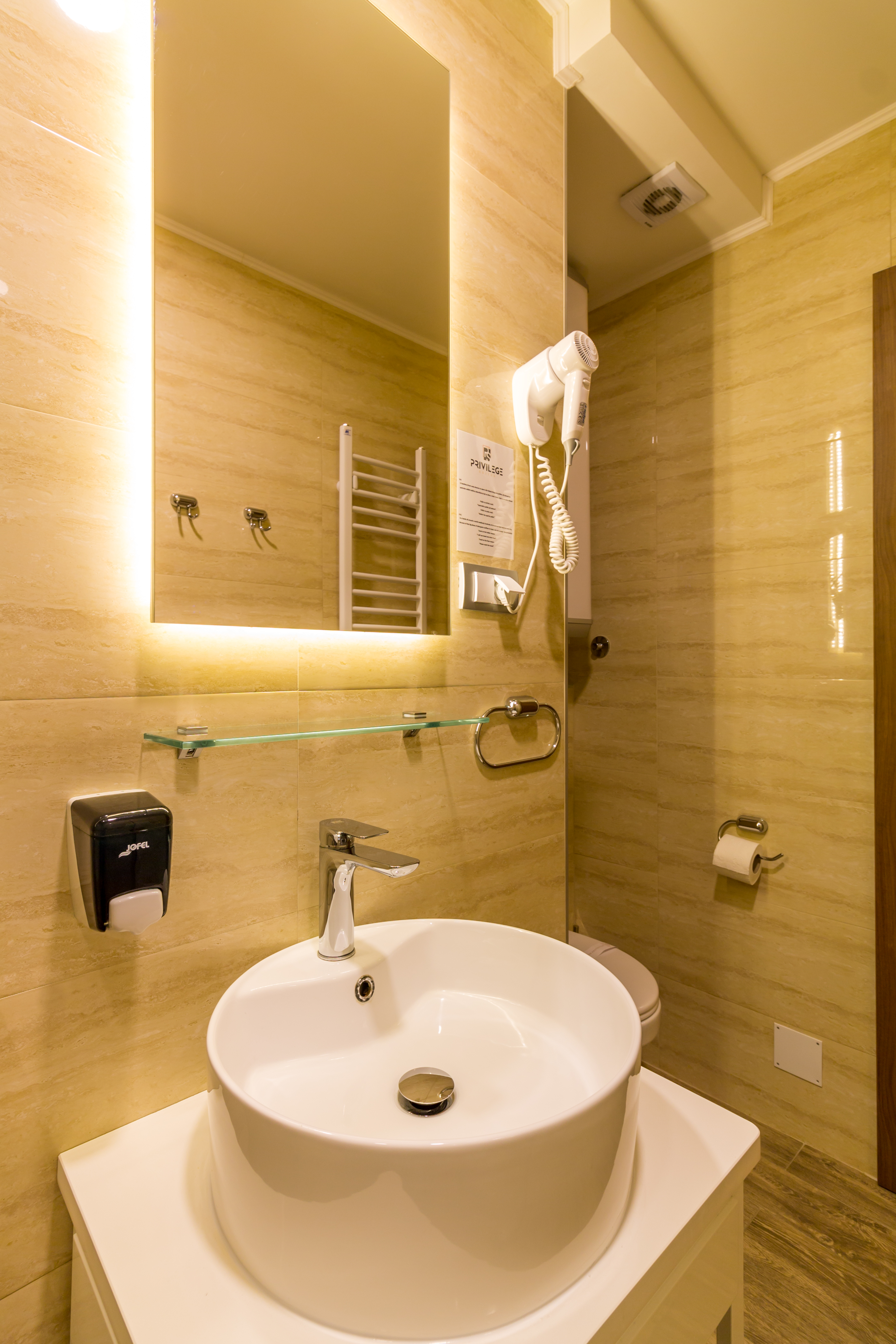 Double or Twin Standard