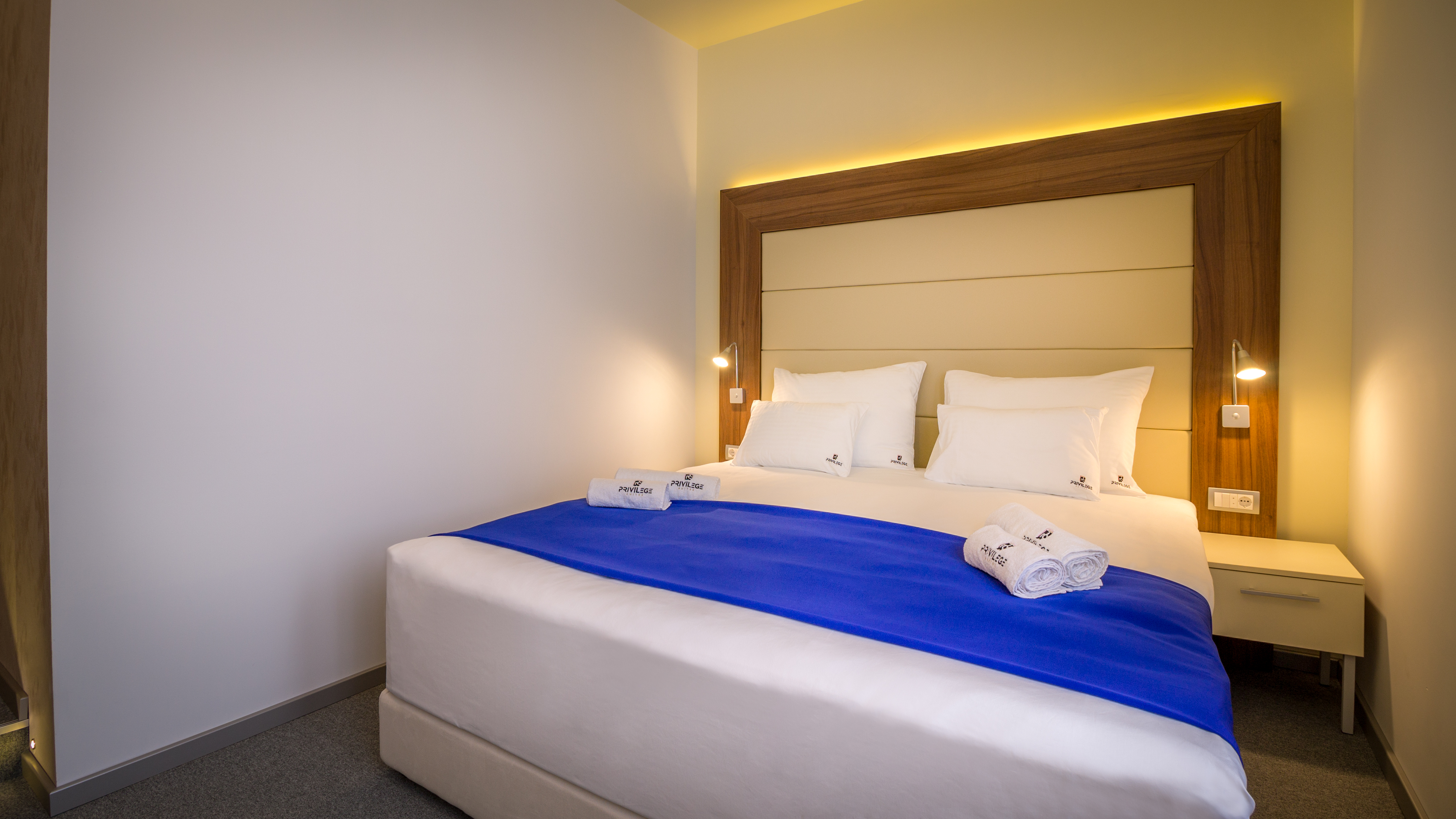 Double or Twin Standard