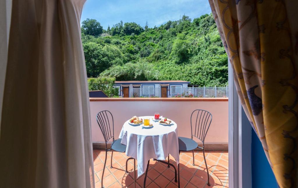 Double Single Superior