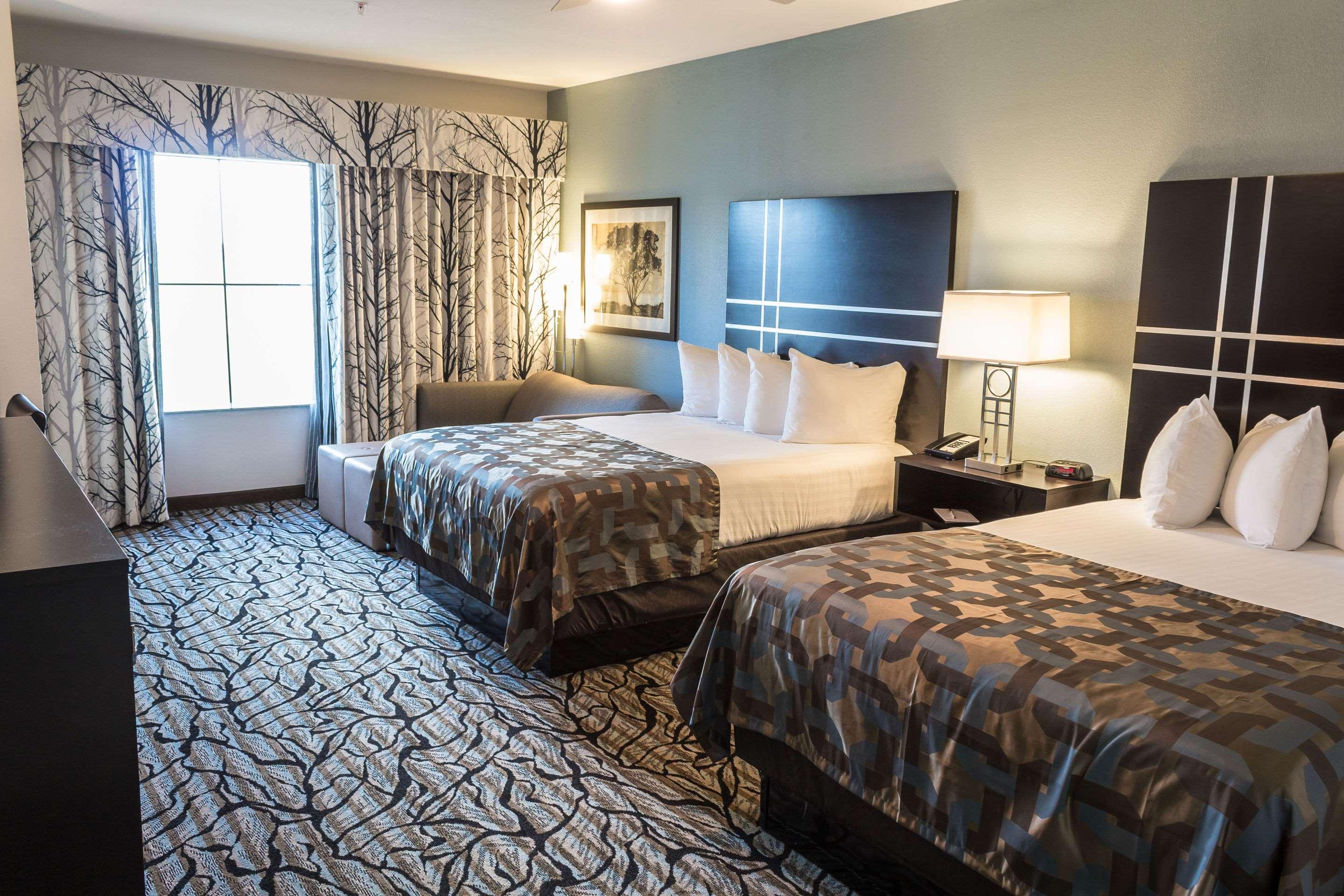 Suite Two Queen Beds