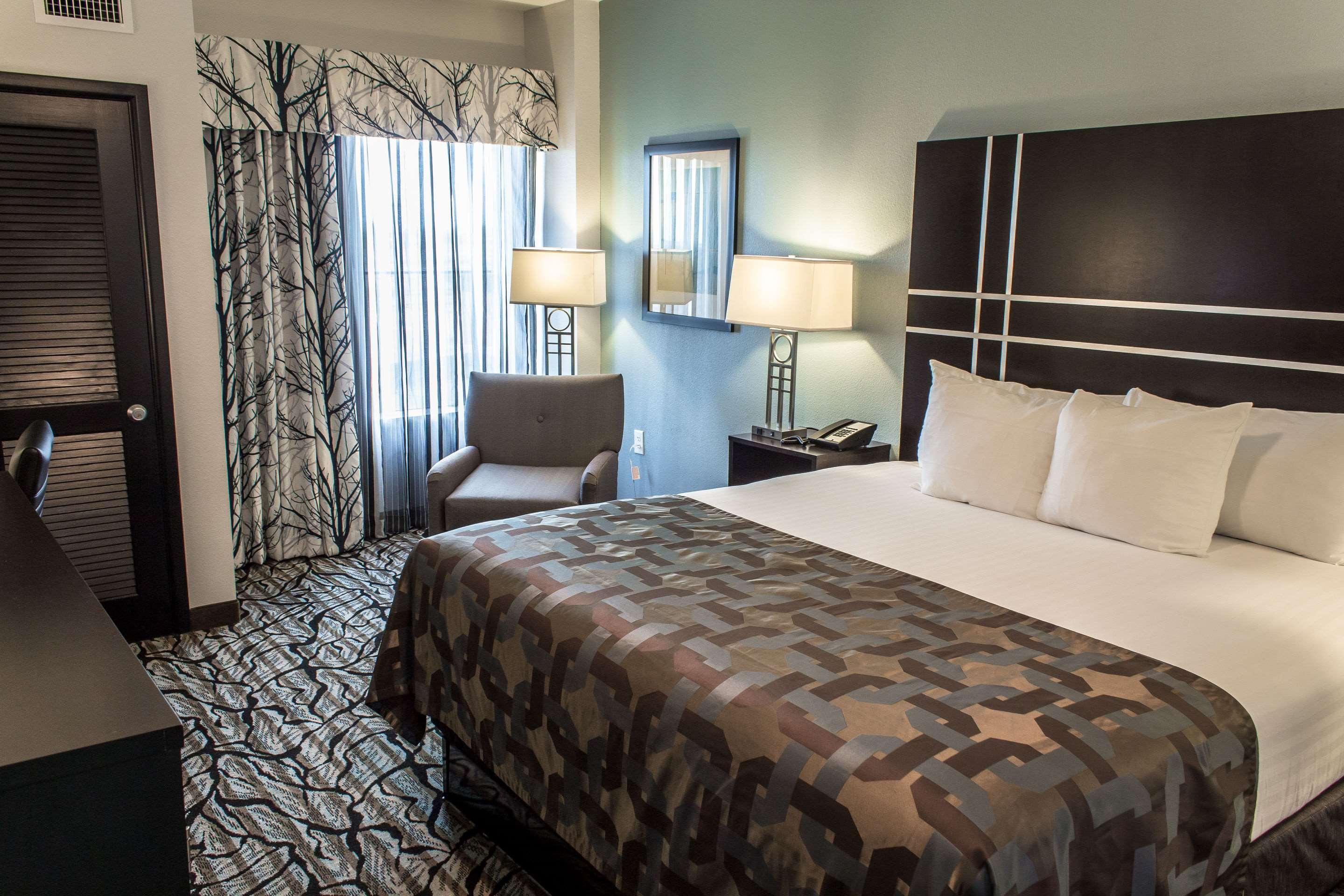 Double King Bed Non Smoking